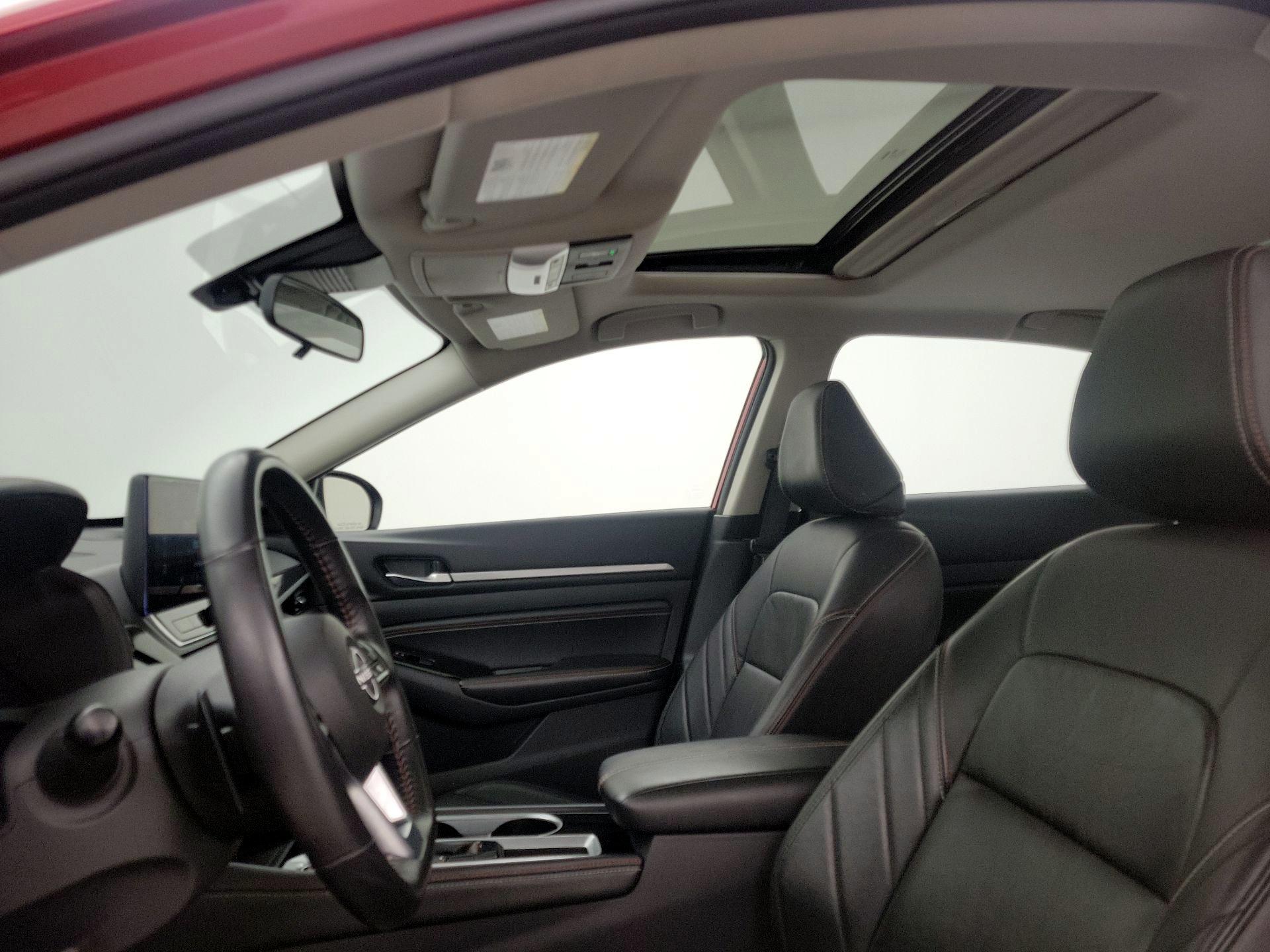 Thumbnail: 2023 Nissan Altima - 20