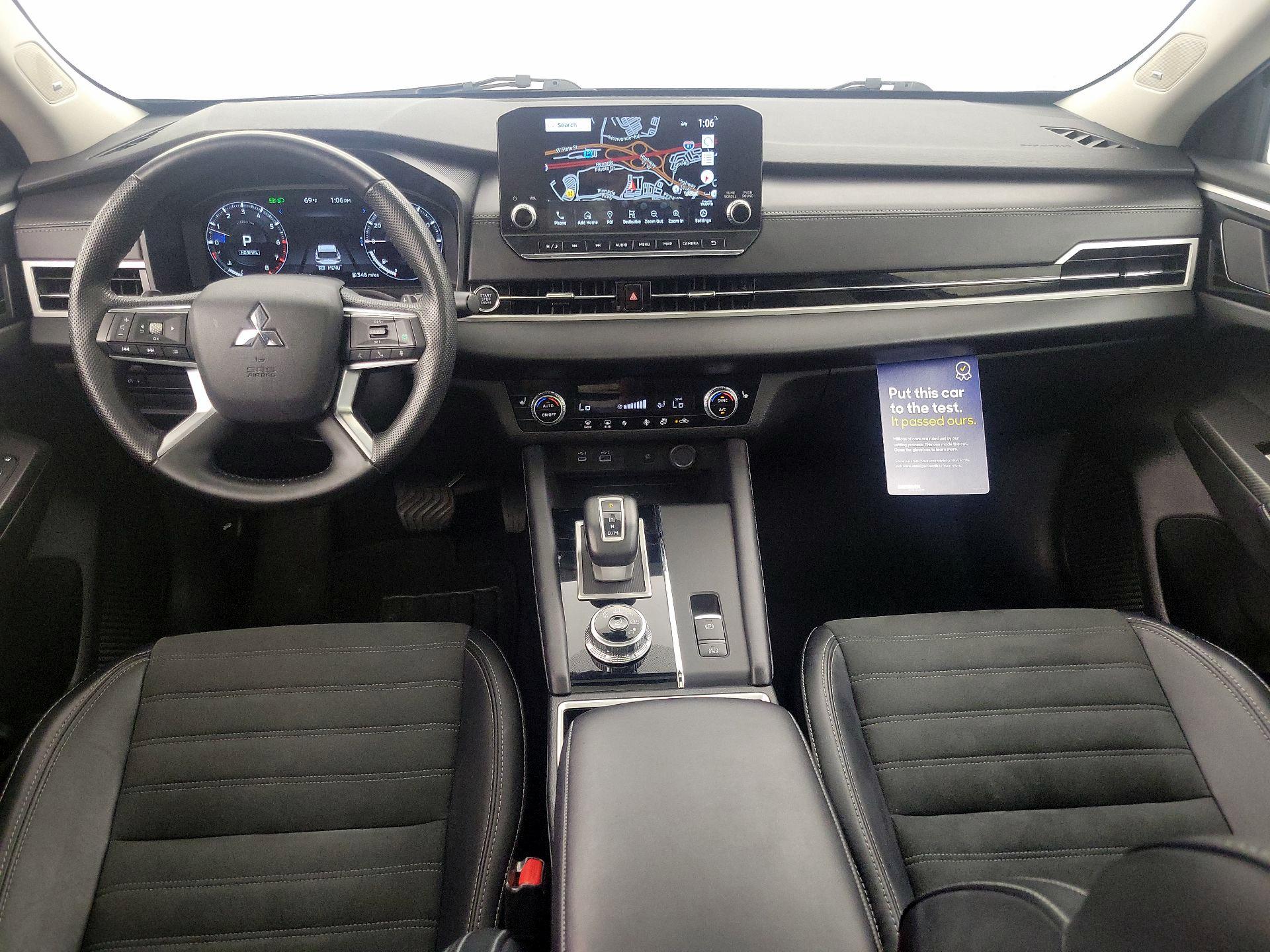 Thumbnail: 2024 Mitsubishi Outlander - 9