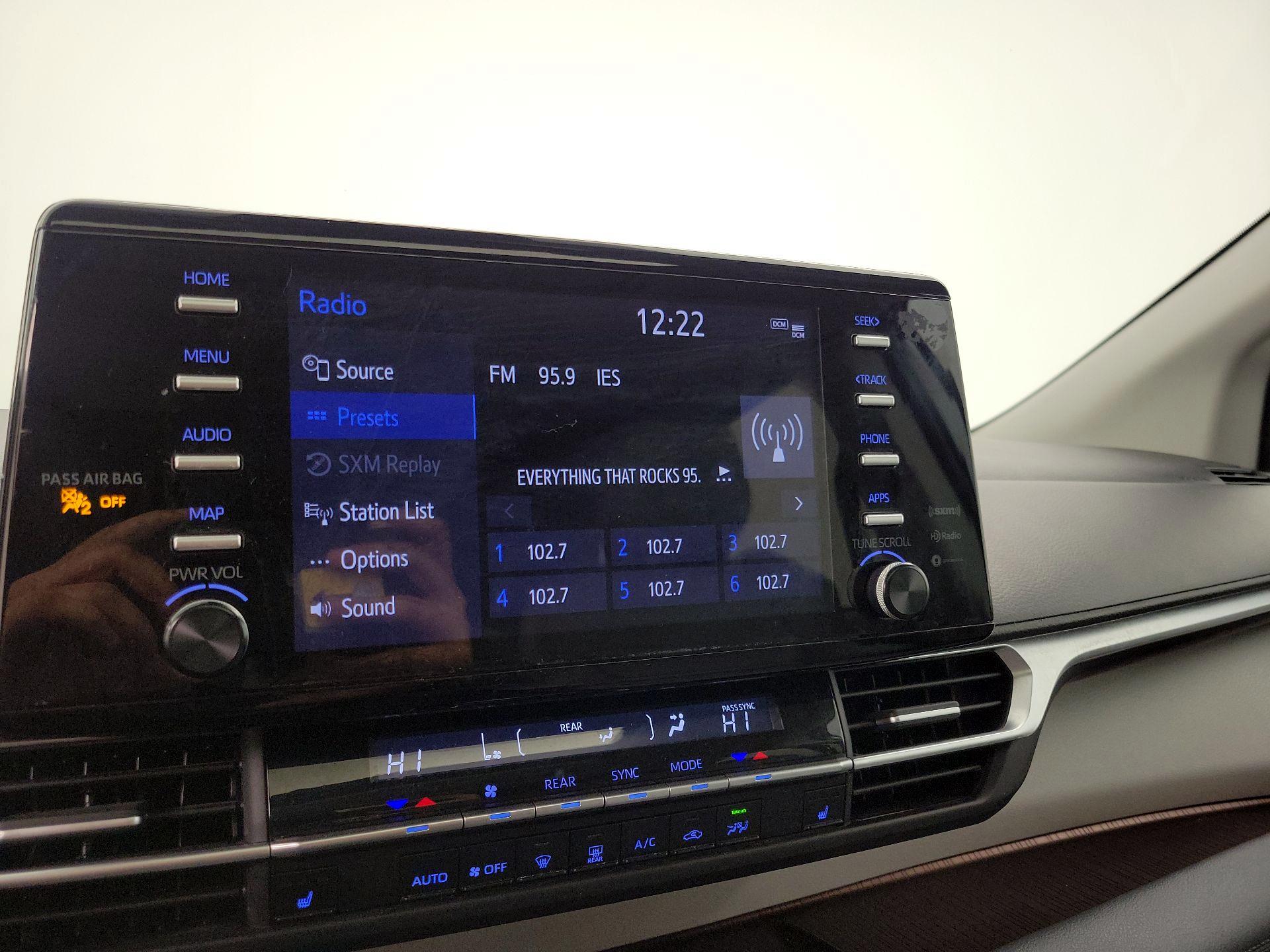 Thumbnail: 2024 Toyota Sienna - 15