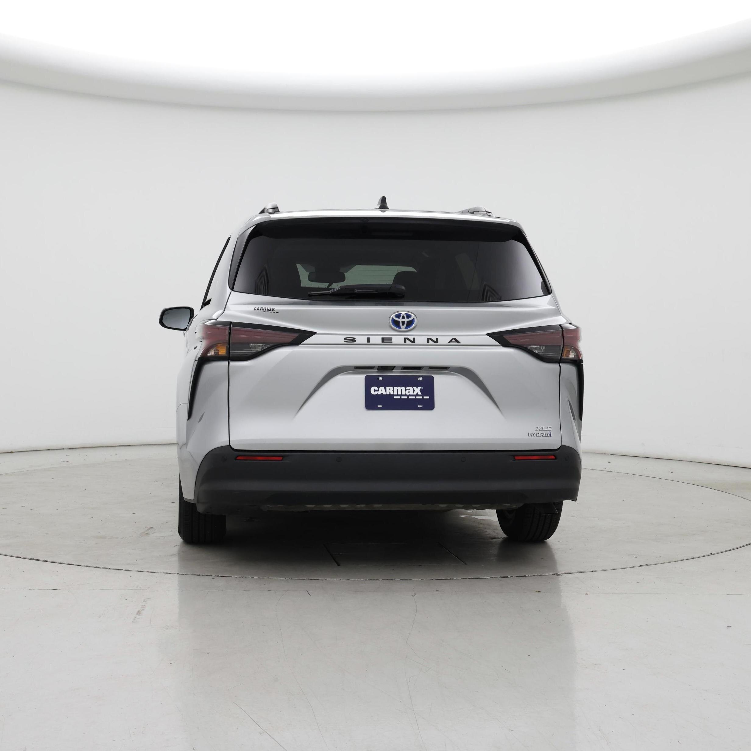 Thumbnail: 2024 Toyota Sienna - 3