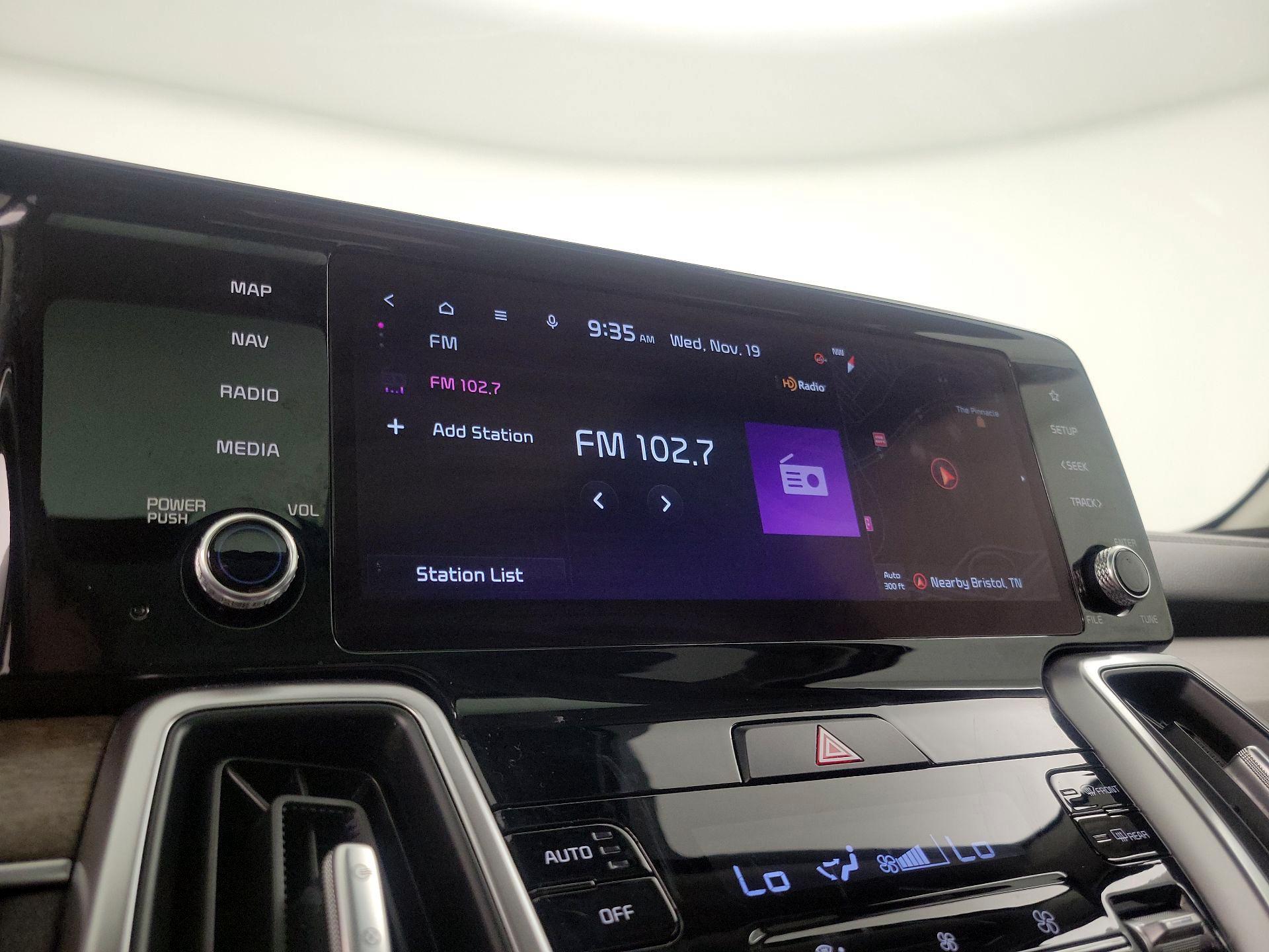 Thumbnail: 2022 Kia Sorento - 16