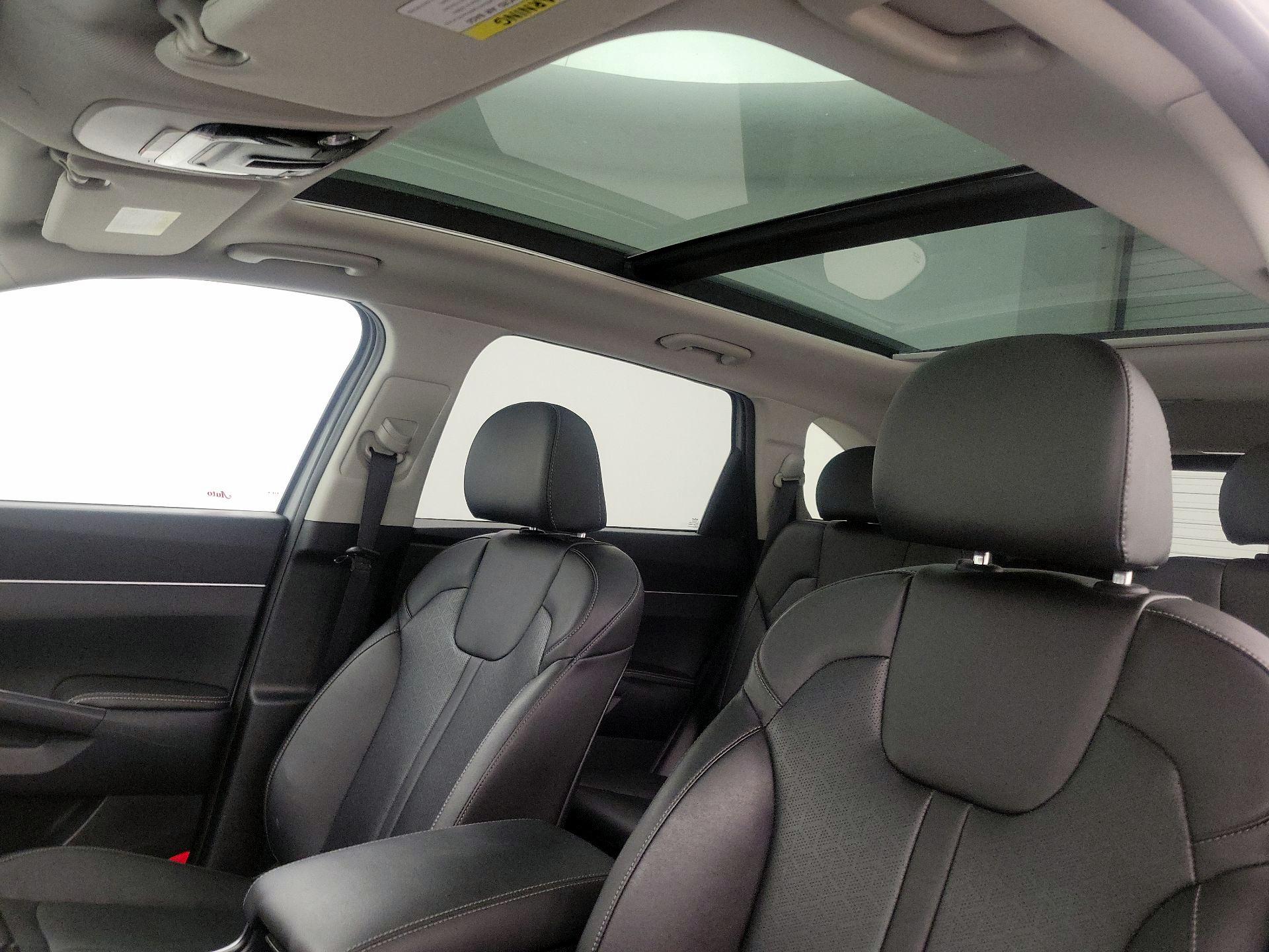 Thumbnail: 2022 Kia Sorento - 20