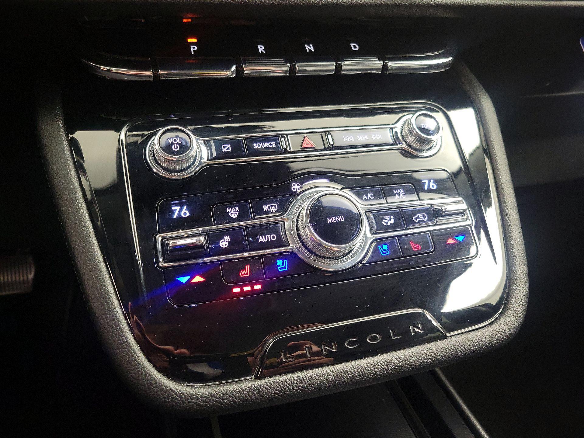 Thumbnail: 2020 Lincoln Corsair - 17