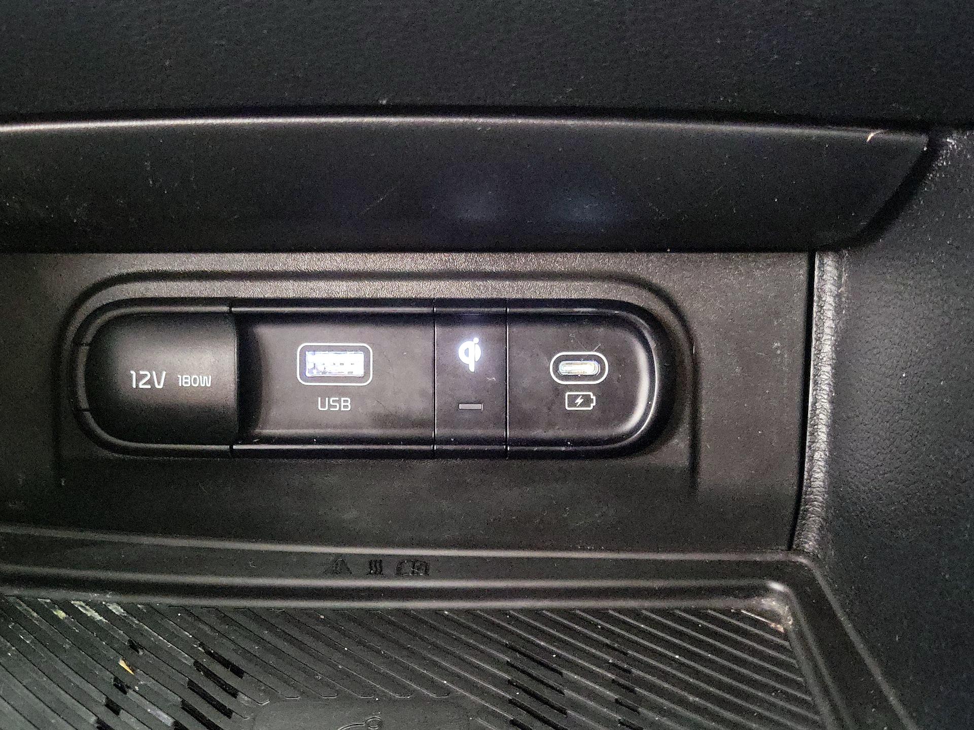 Thumbnail: 2023 Kia Sportage - 19