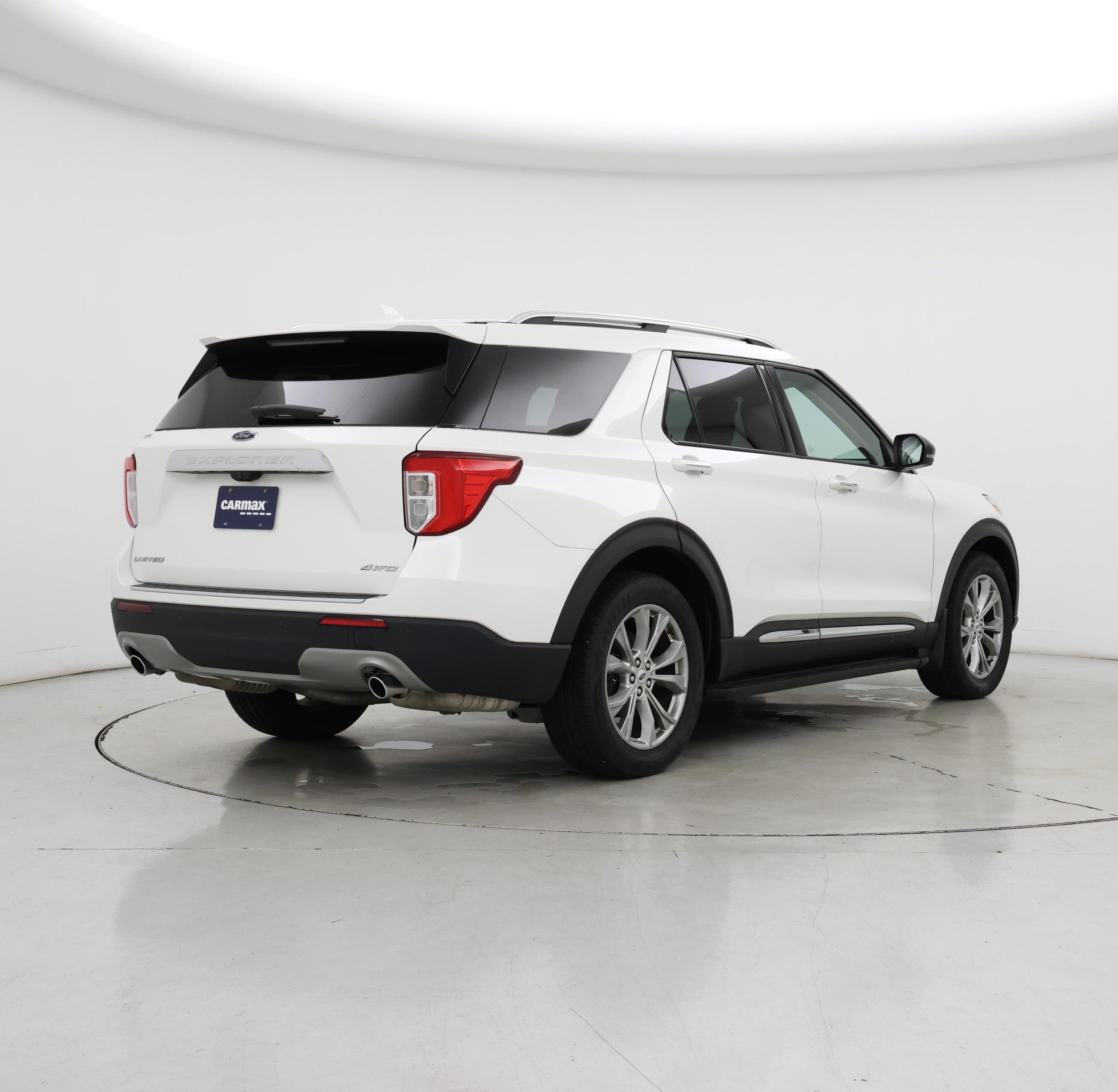 Thumbnail: 2021 Ford Explorer - 8