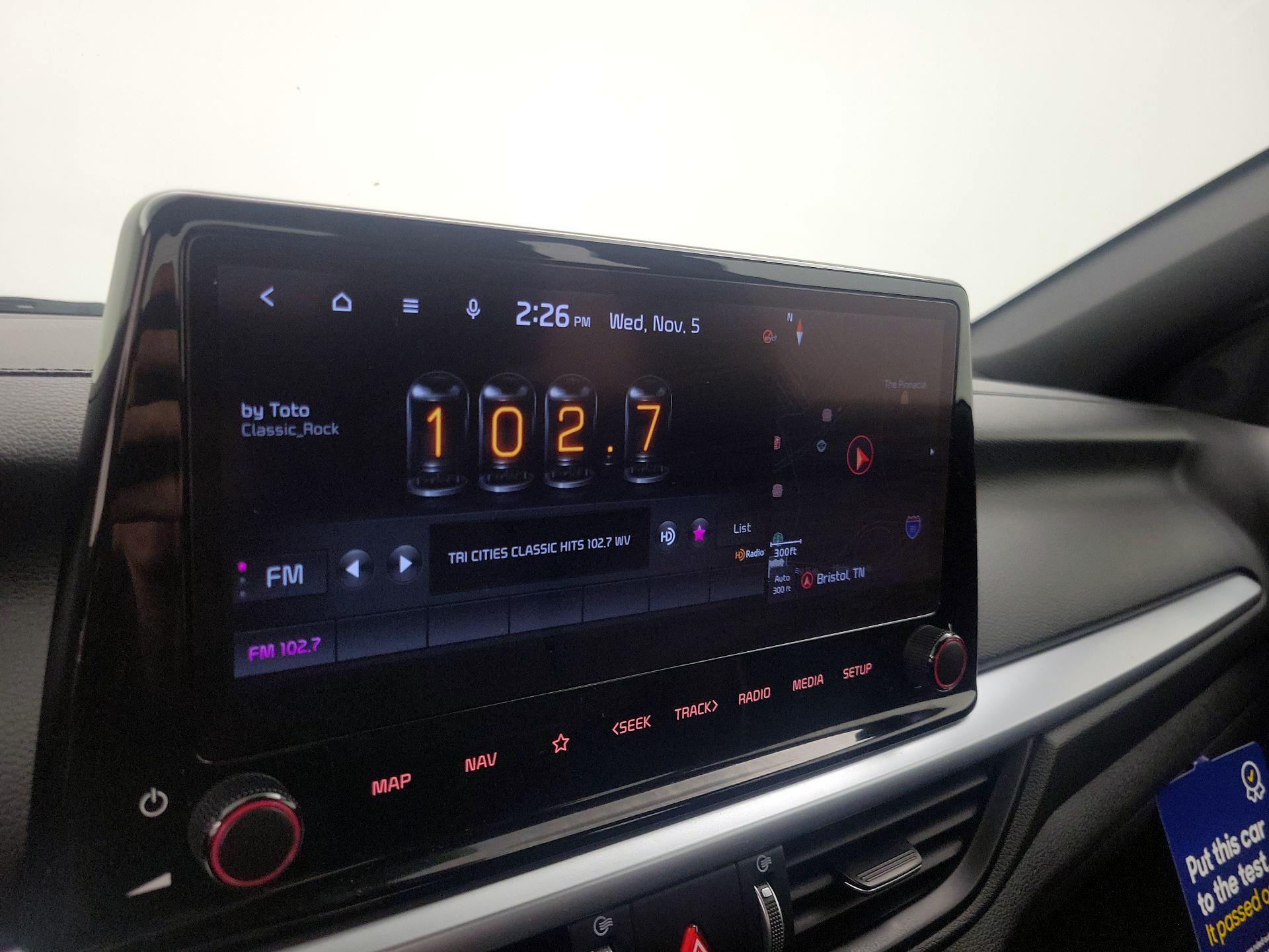 Thumbnail: 2022 Kia Forte - 16