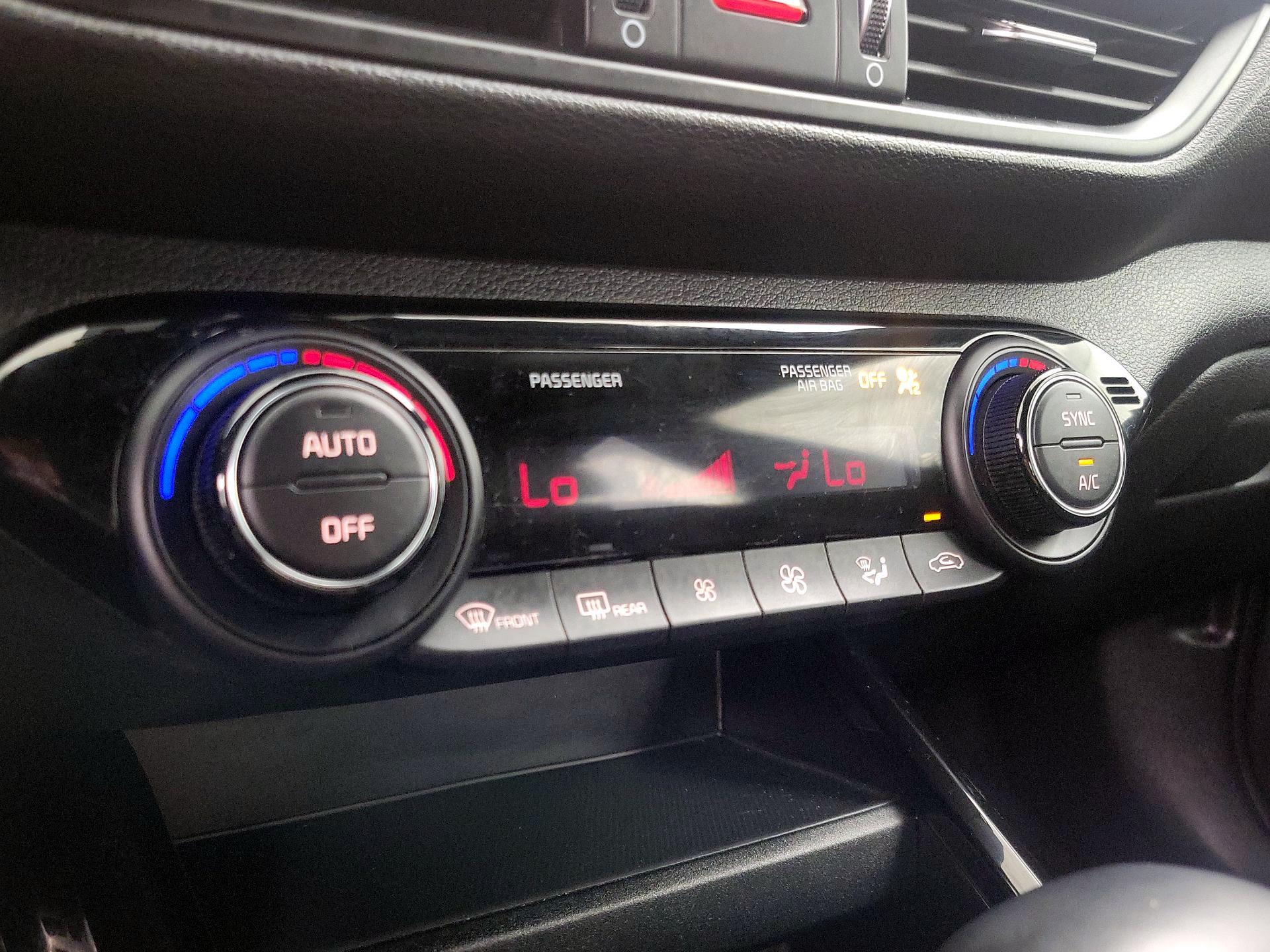 Thumbnail: 2022 Kia Forte - 17