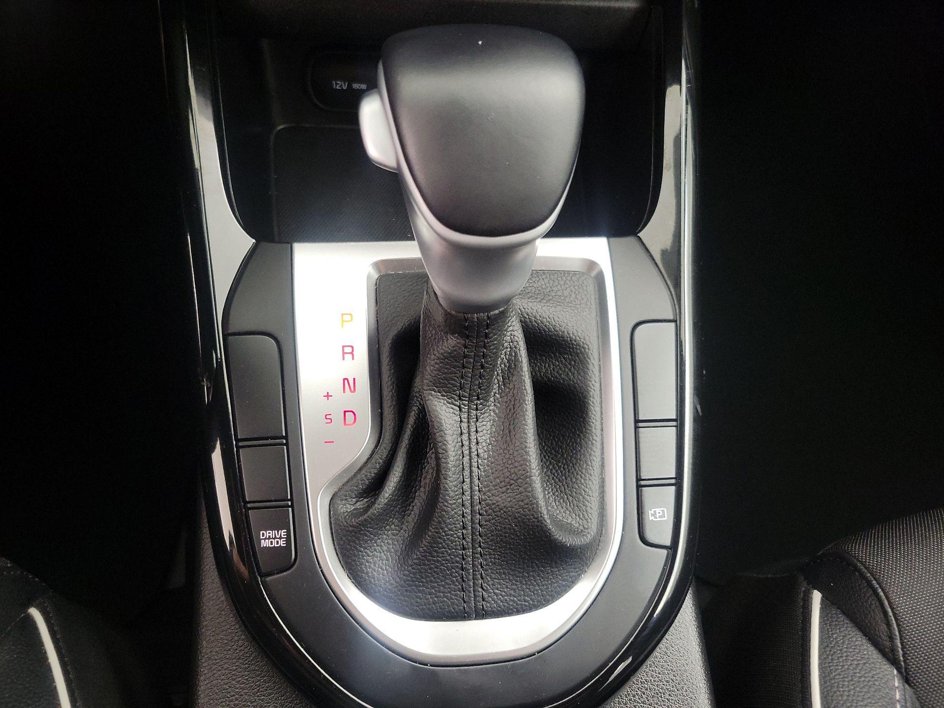 Thumbnail: 2022 Kia Forte - 18