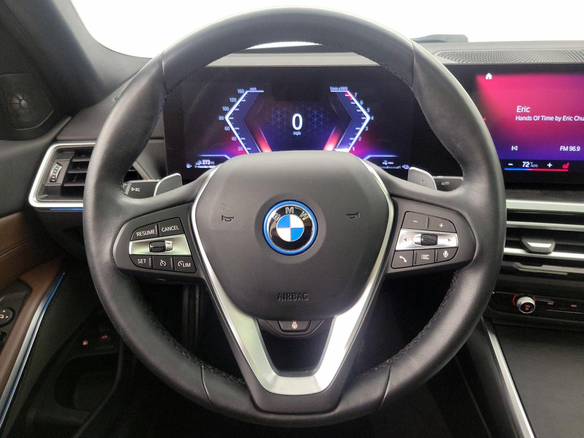 Thumbnail: 2023 BMW 3 Series - 10