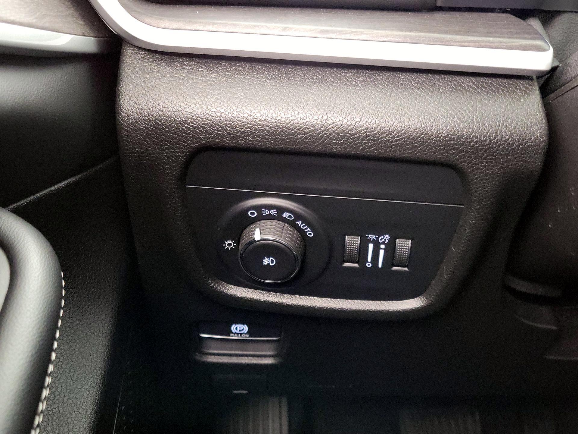 Thumbnail: 2023 Jeep Grand Cherokee L - 13