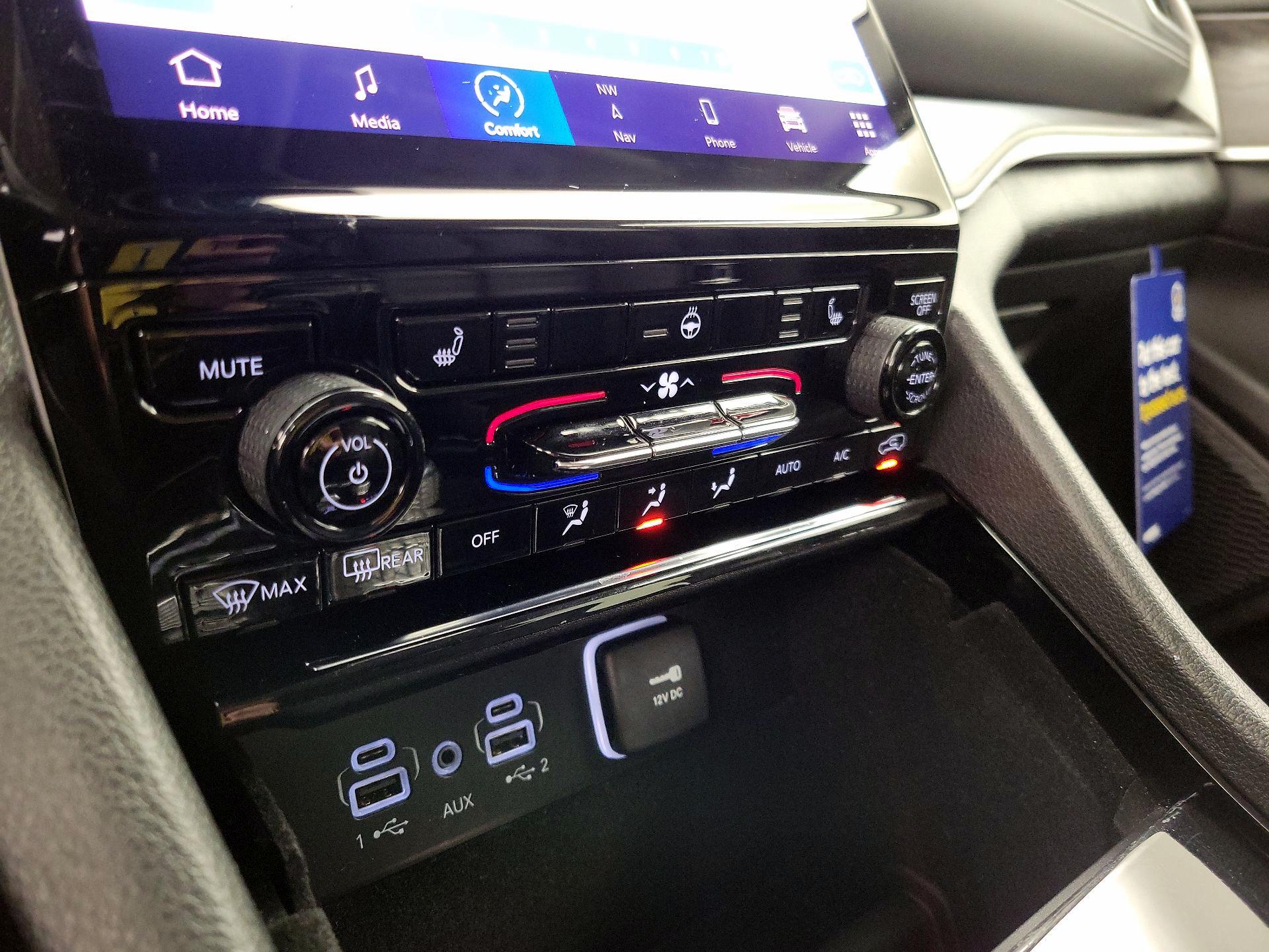 Thumbnail: 2023 Jeep Grand Cherokee L - 17