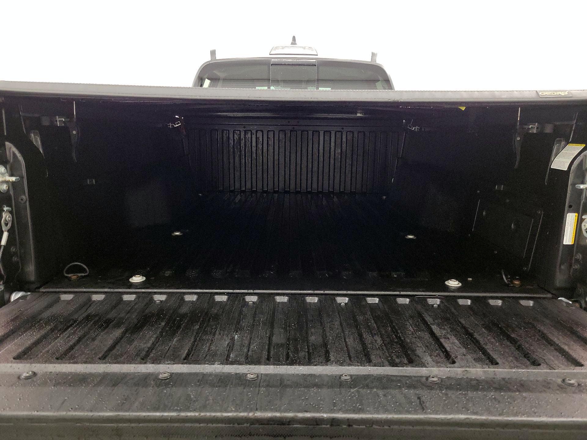 Thumbnail: 2022 Toyota Tacoma - 20