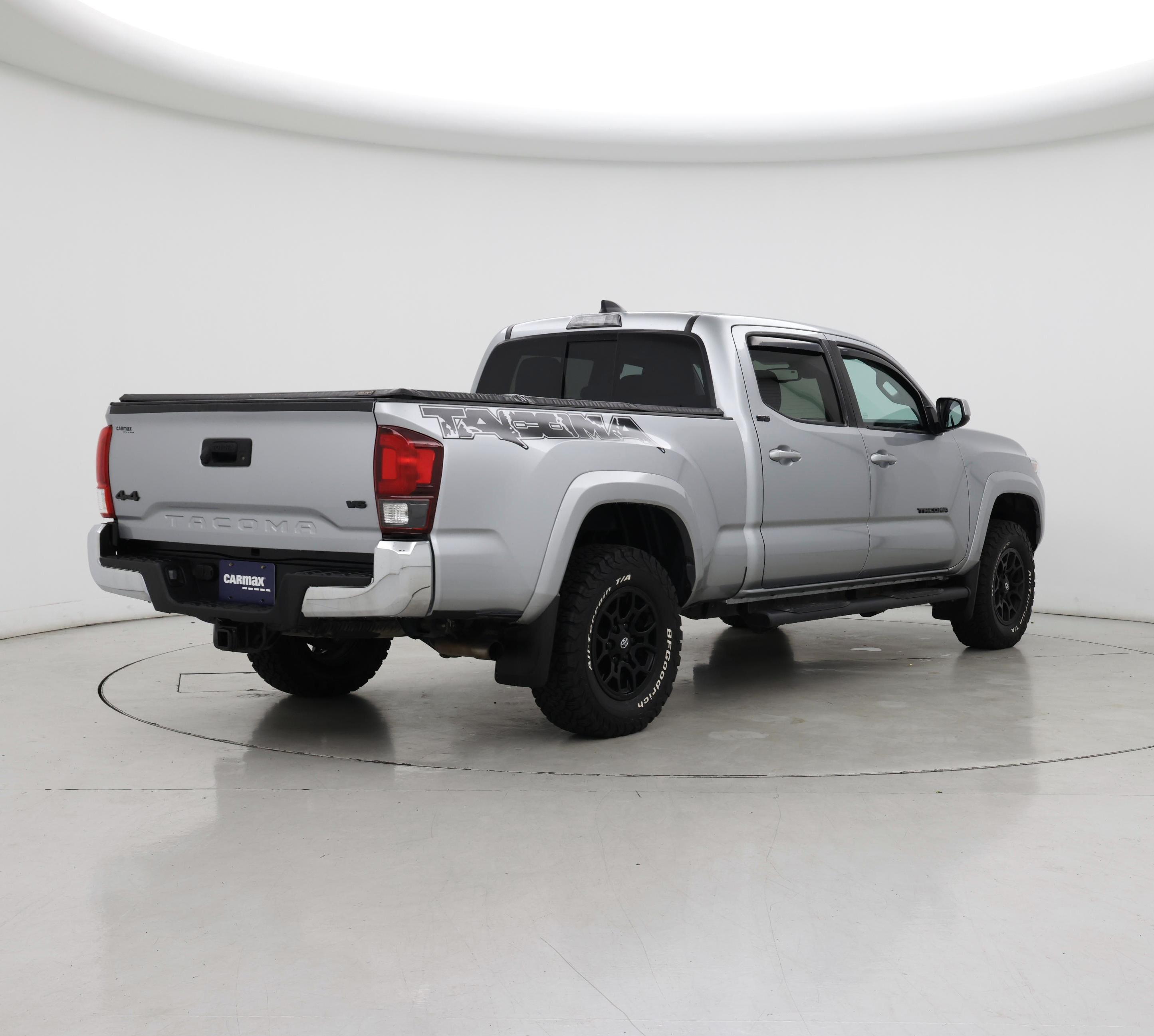 Thumbnail: 2022 Toyota Tacoma - 8