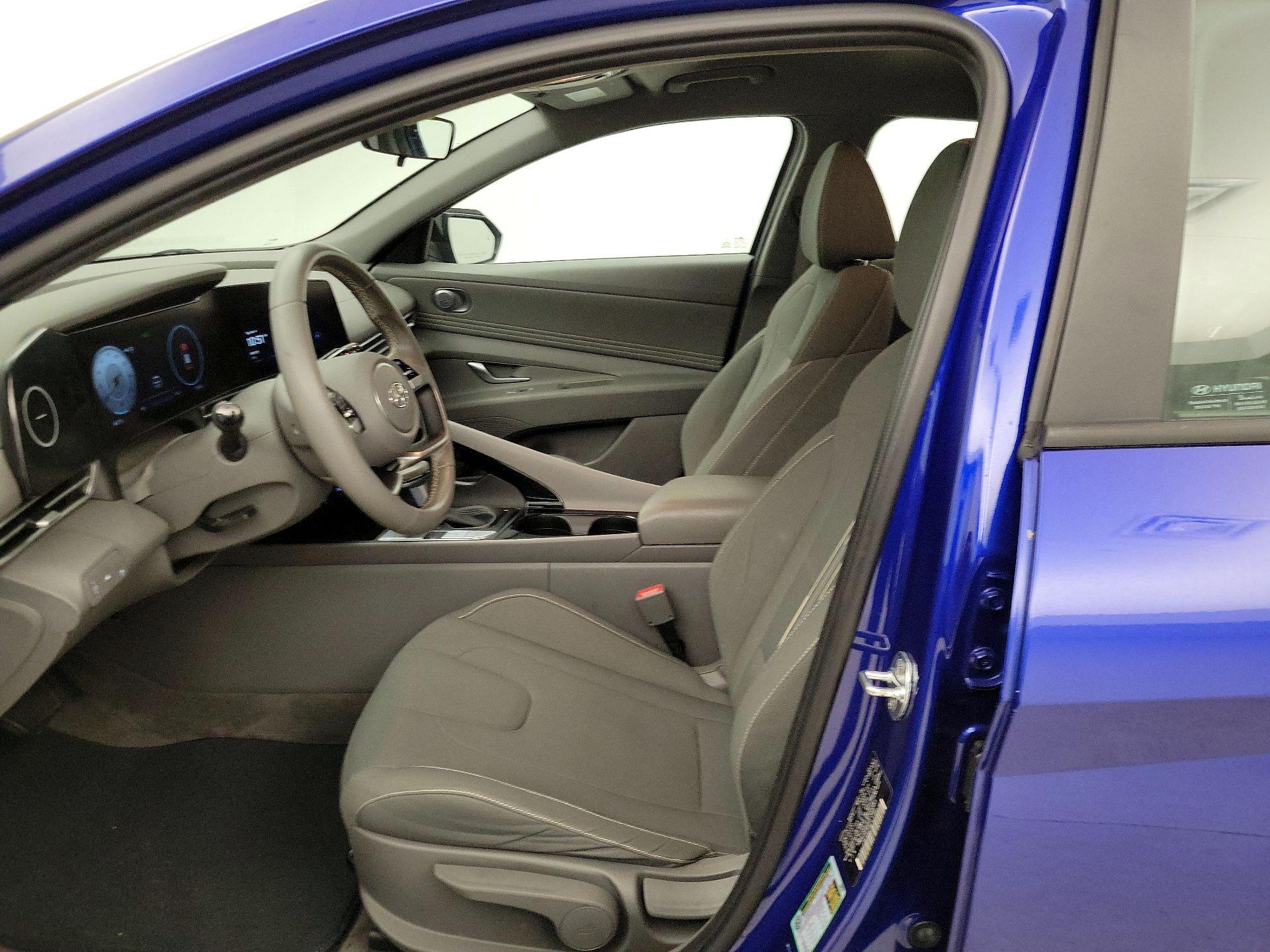 Thumbnail: 2023 Hyundai Elantra - 11