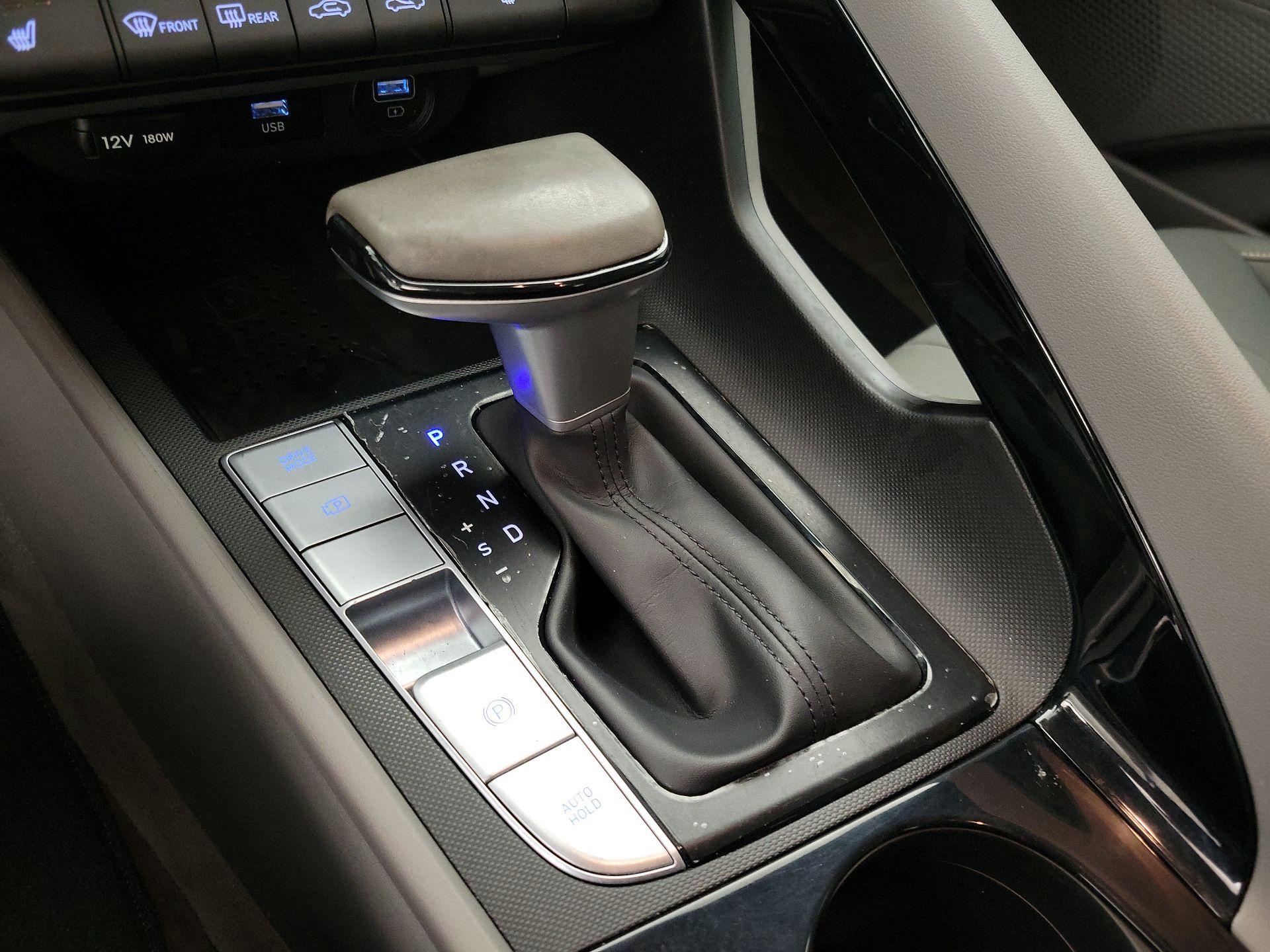 Thumbnail: 2023 Hyundai Elantra - 17