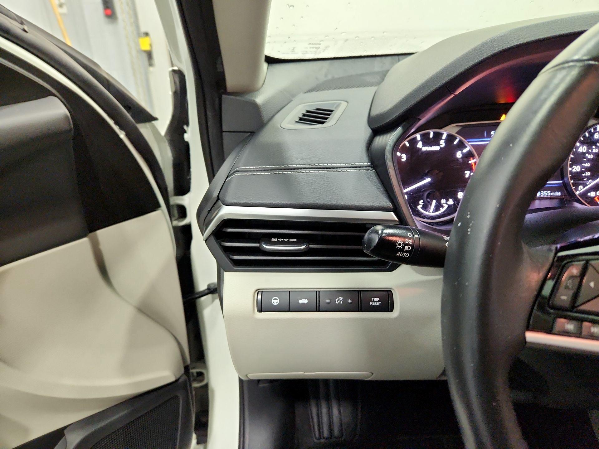 Thumbnail: 2022 Nissan Altima - 13