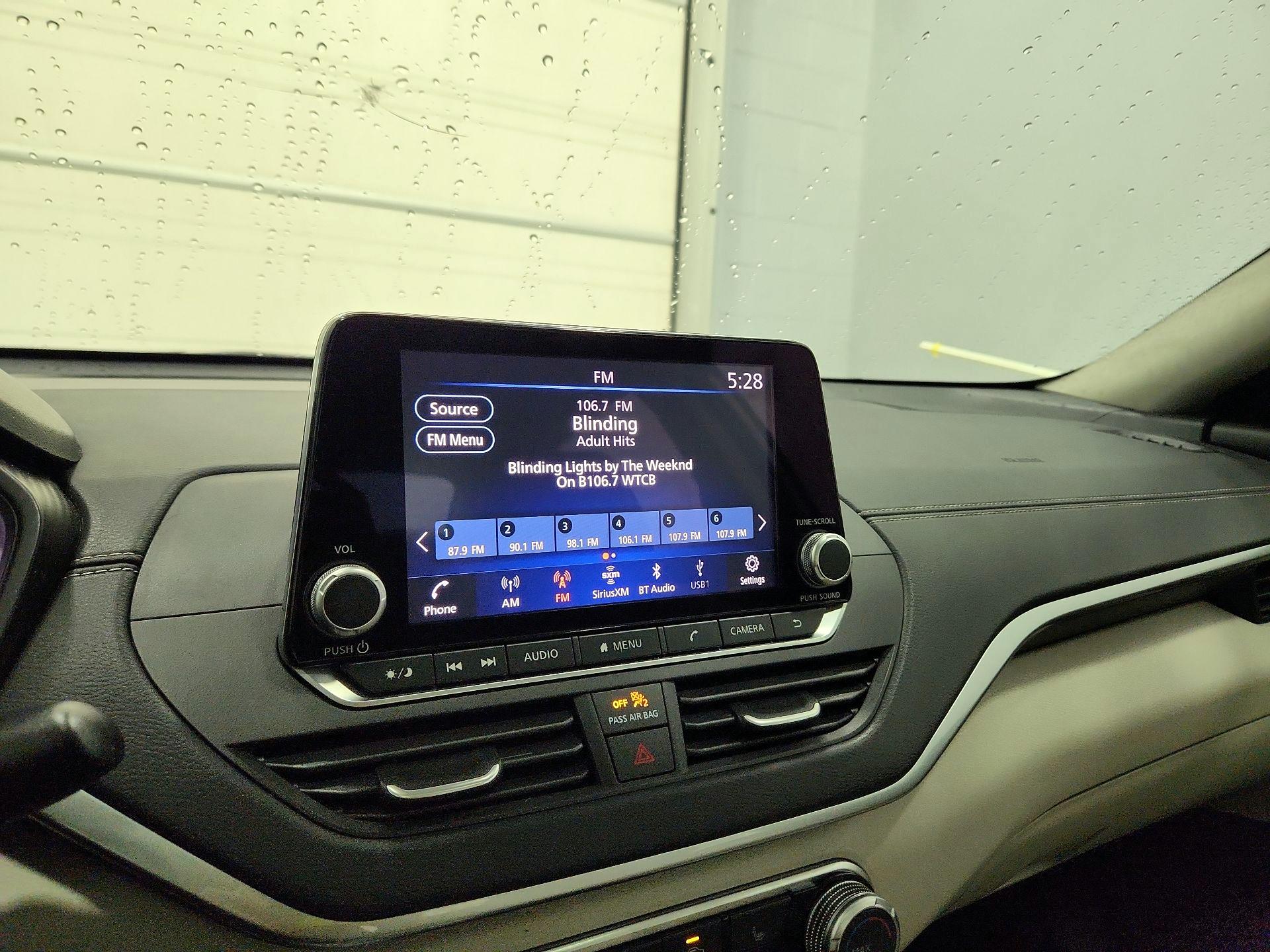 Thumbnail: 2022 Nissan Altima - 15