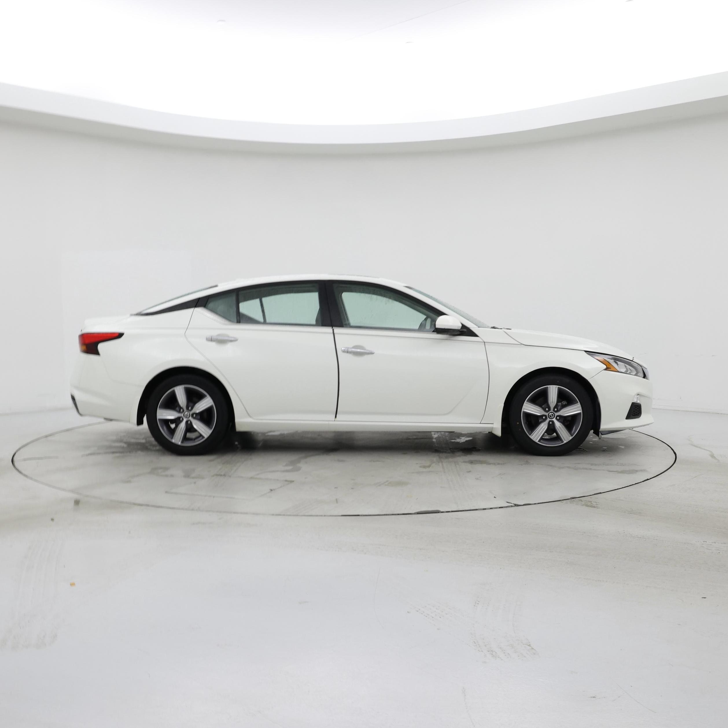 Thumbnail: 2022 Nissan Altima - 7