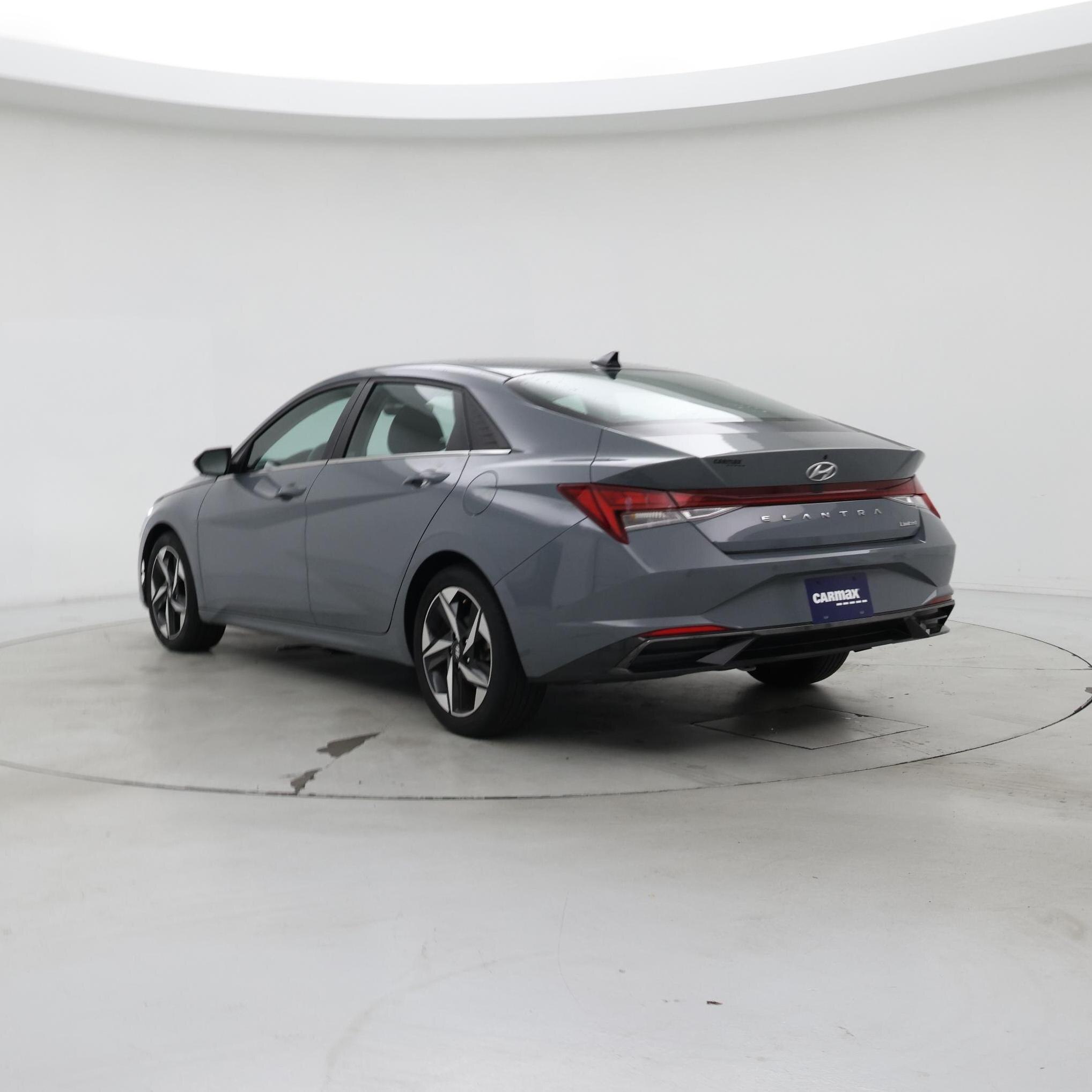 Thumbnail: 2022 Hyundai Elantra - 2