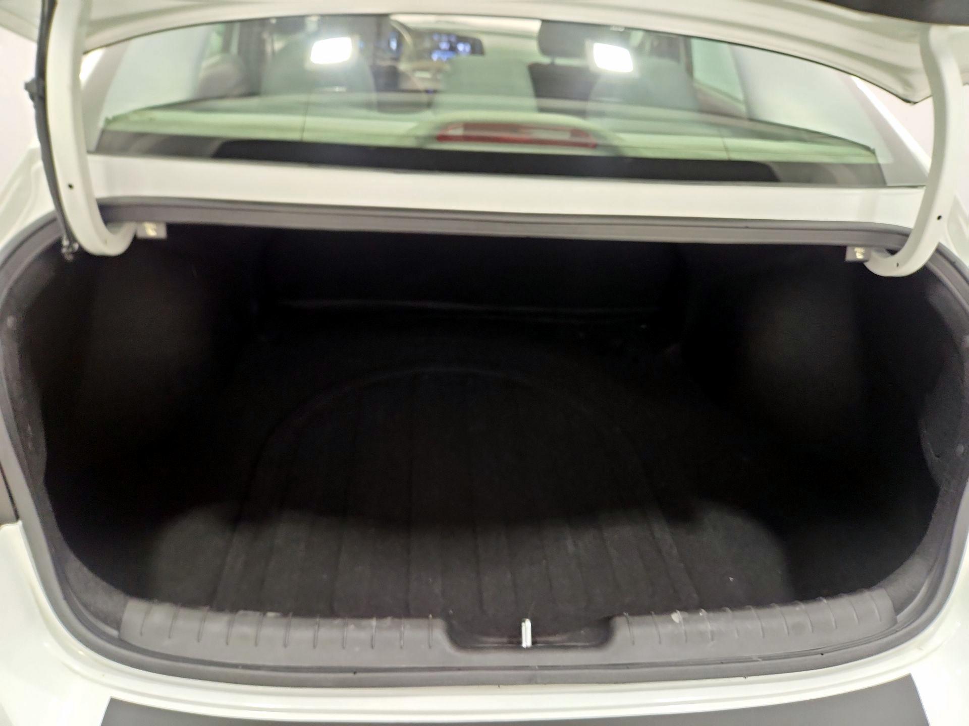 Thumbnail: 2021 Hyundai Elantra - 20