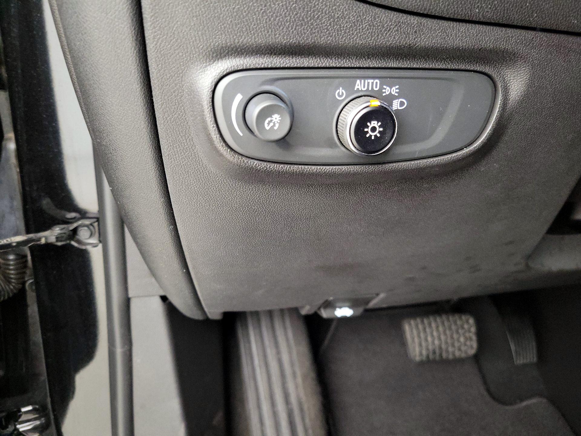 Thumbnail: 2023 Chevrolet Equinox - 13