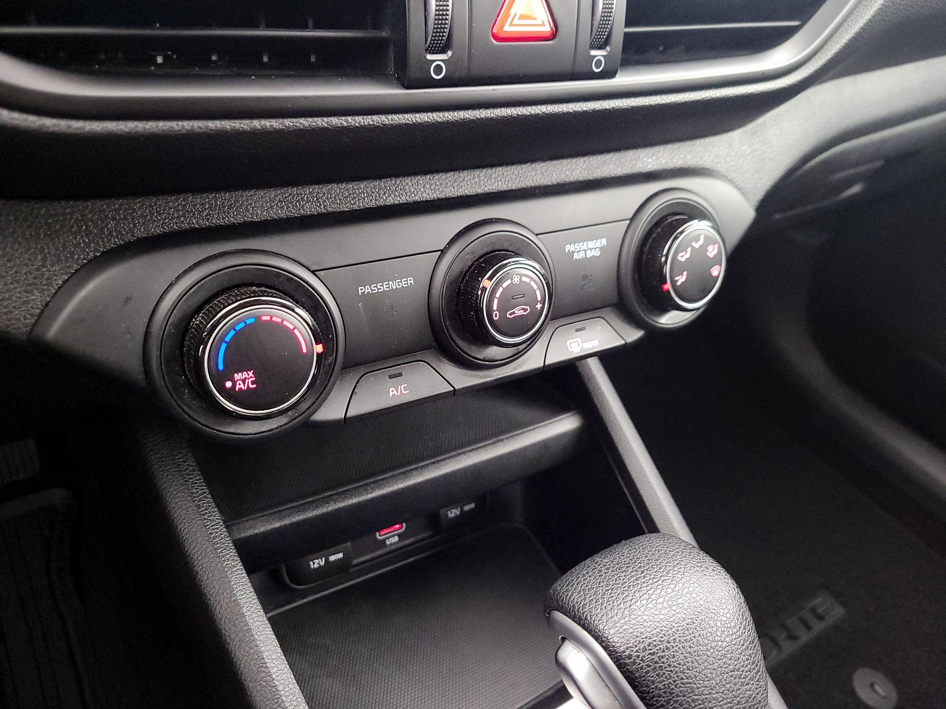 Thumbnail: 2023 Kia Forte - 15