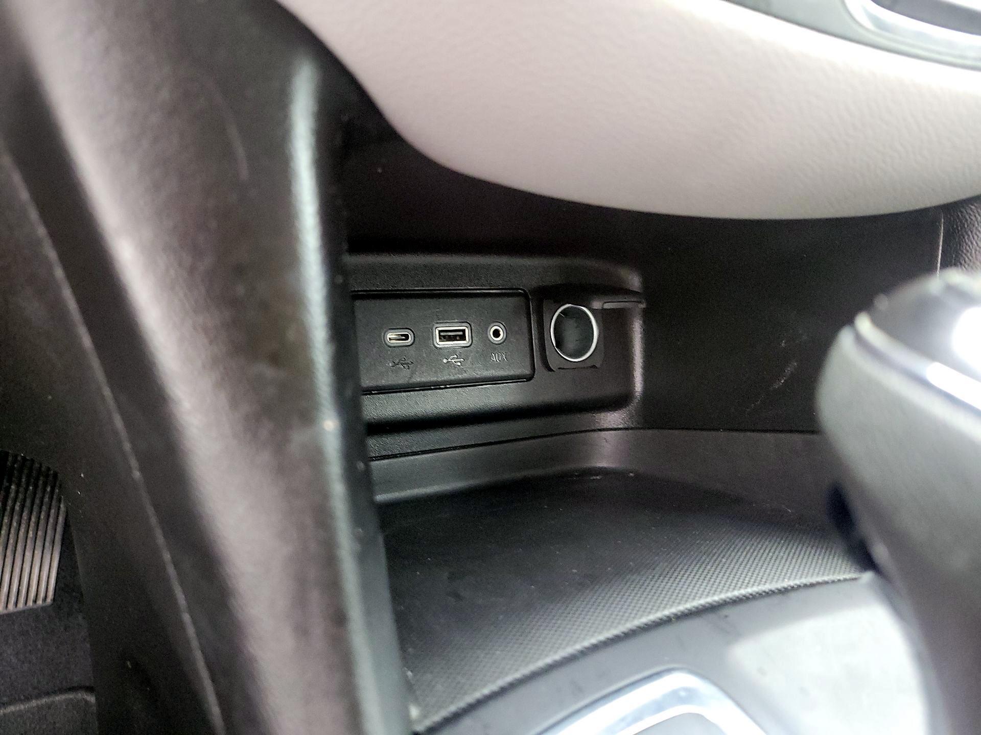 Thumbnail: 2021 Chevrolet Equinox - 18