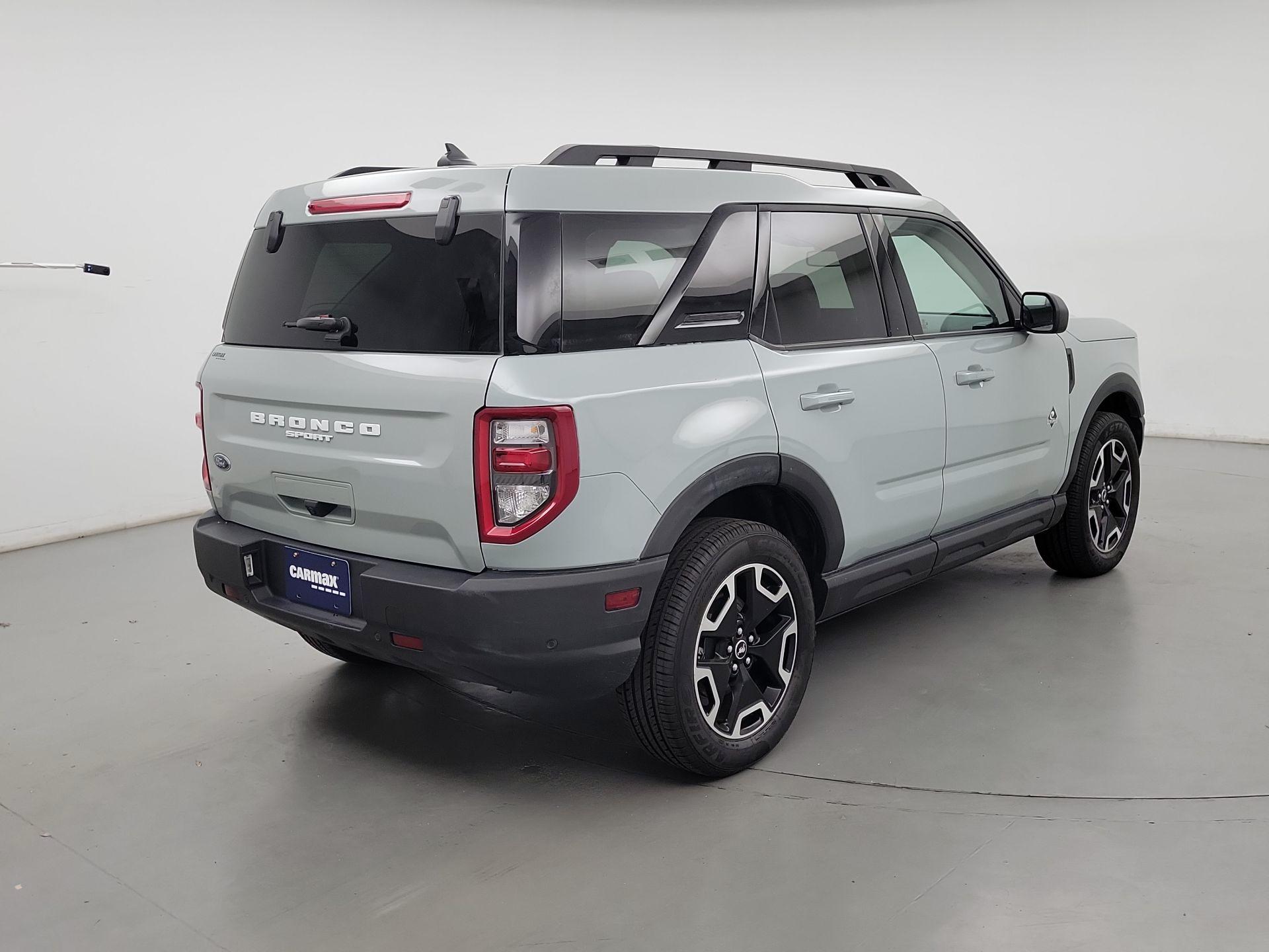 Thumbnail: 2023 Ford Bronco Sport - 5