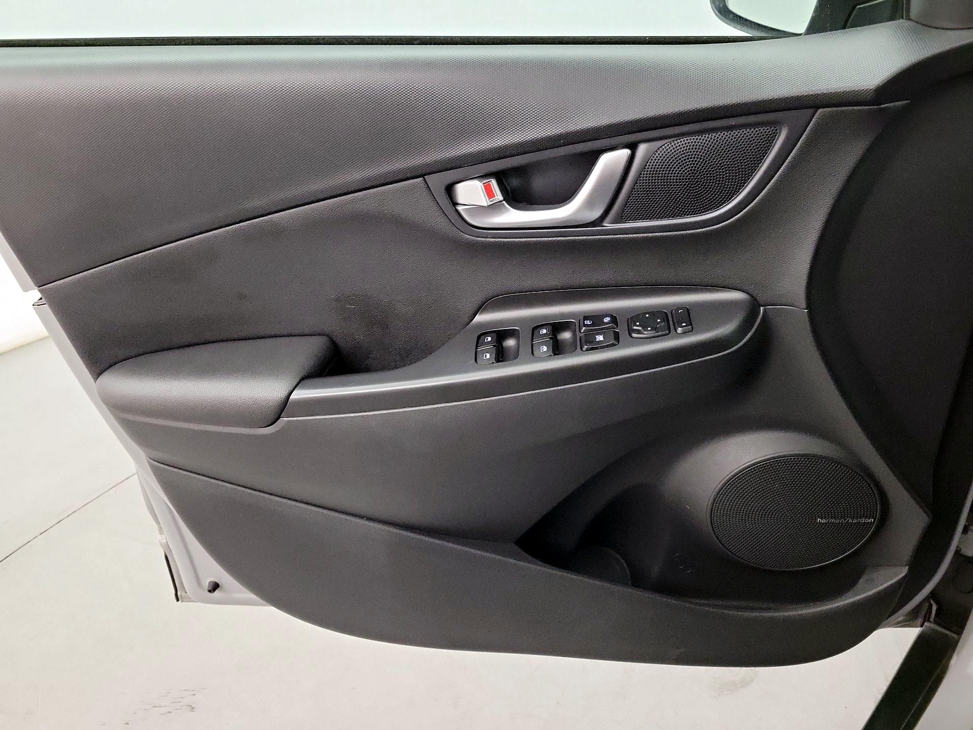 Thumbnail: 2022 Hyundai Kona - 10