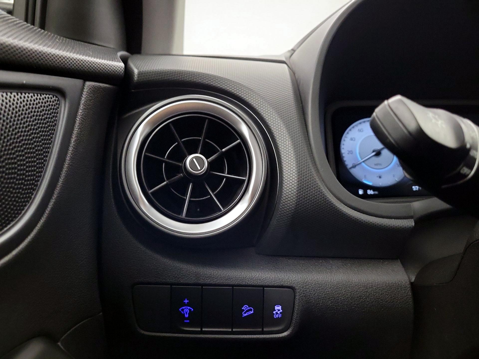 Thumbnail: 2022 Hyundai Kona - 11