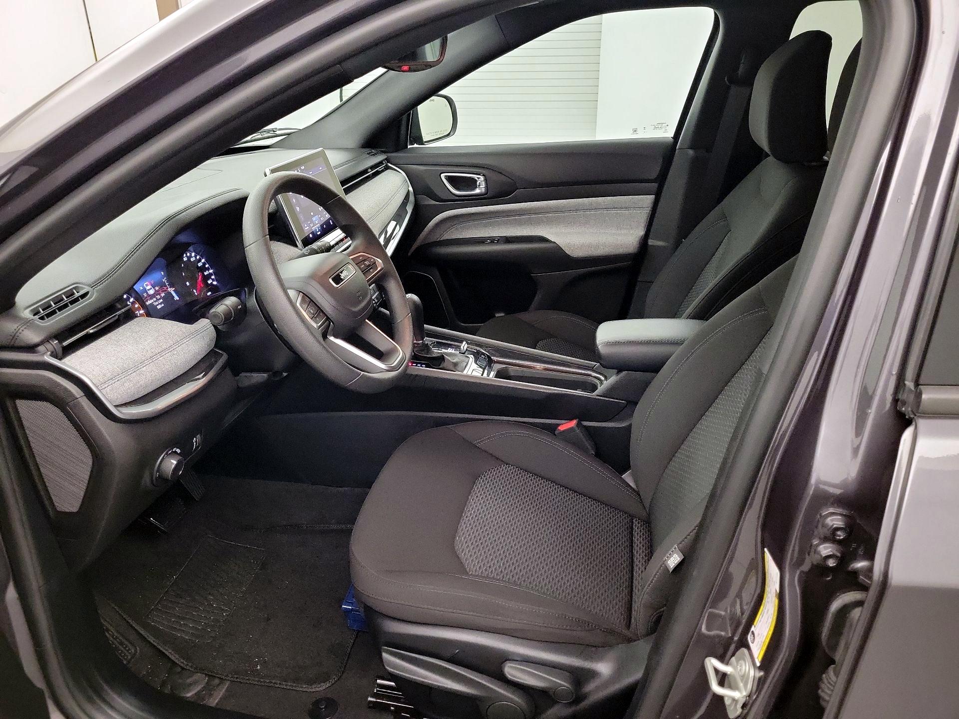 Thumbnail: 2024 Jeep Compass - 9