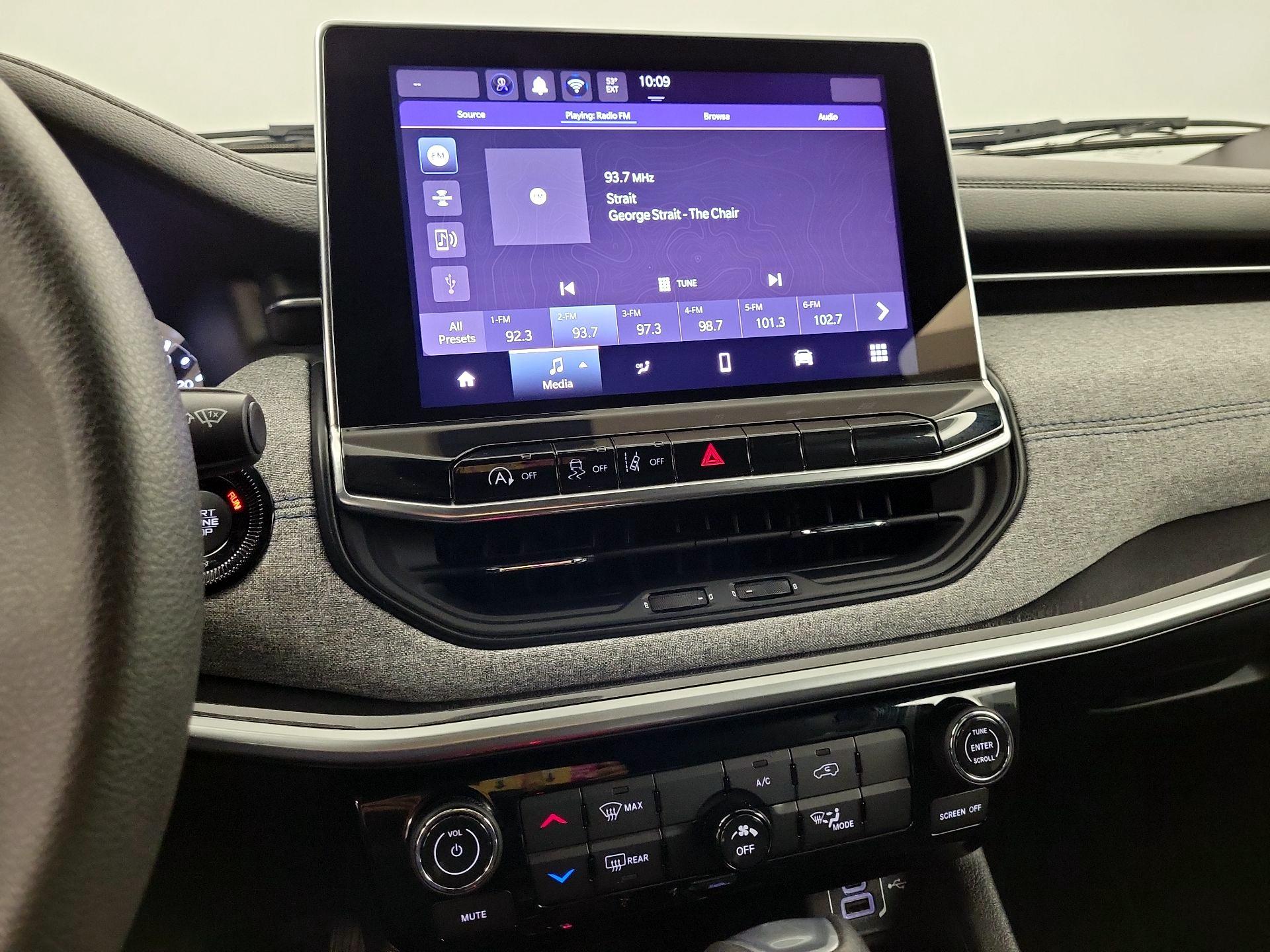 Thumbnail: 2024 Jeep Compass - 13