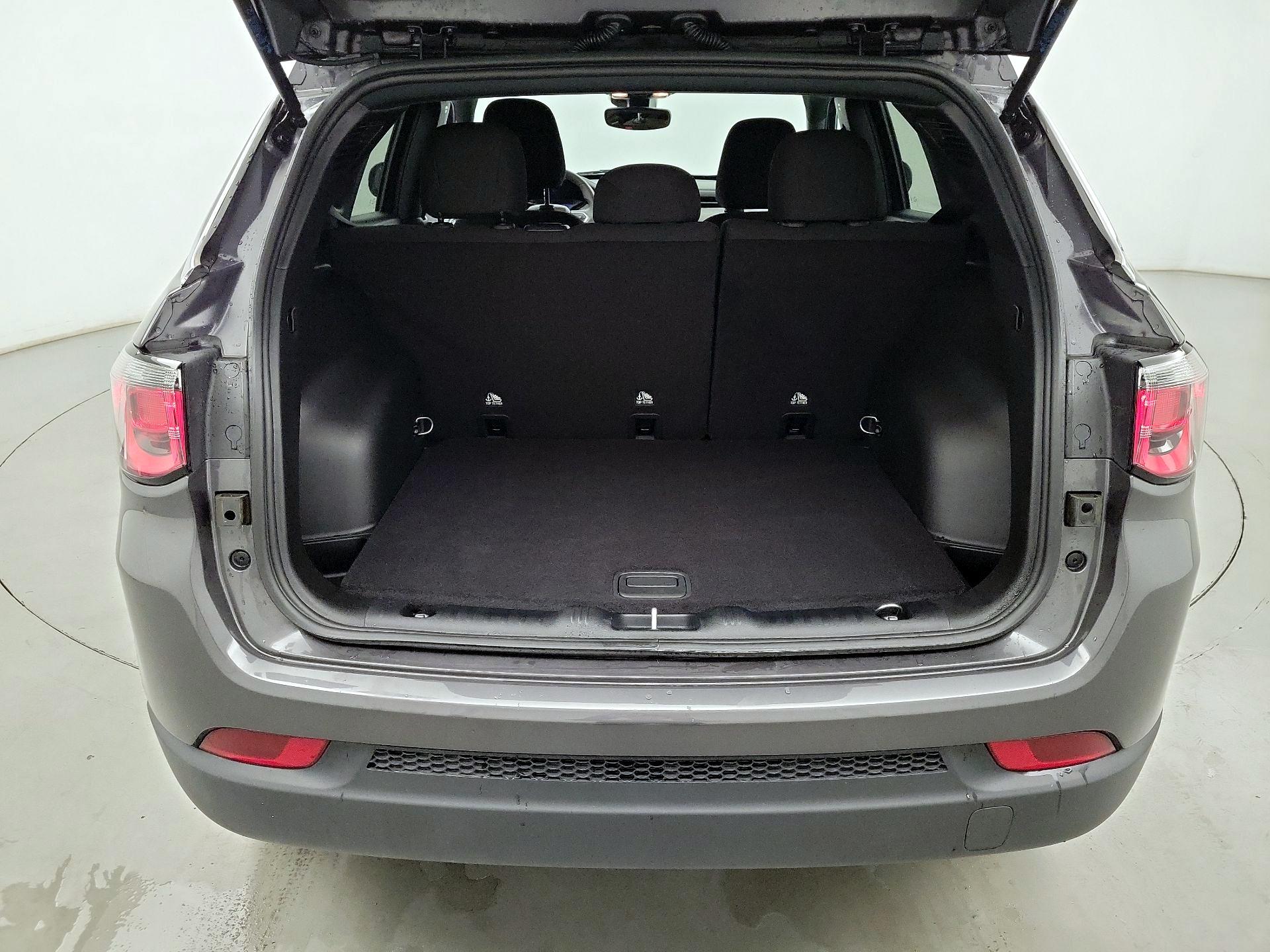 Thumbnail: 2024 Jeep Compass - 17