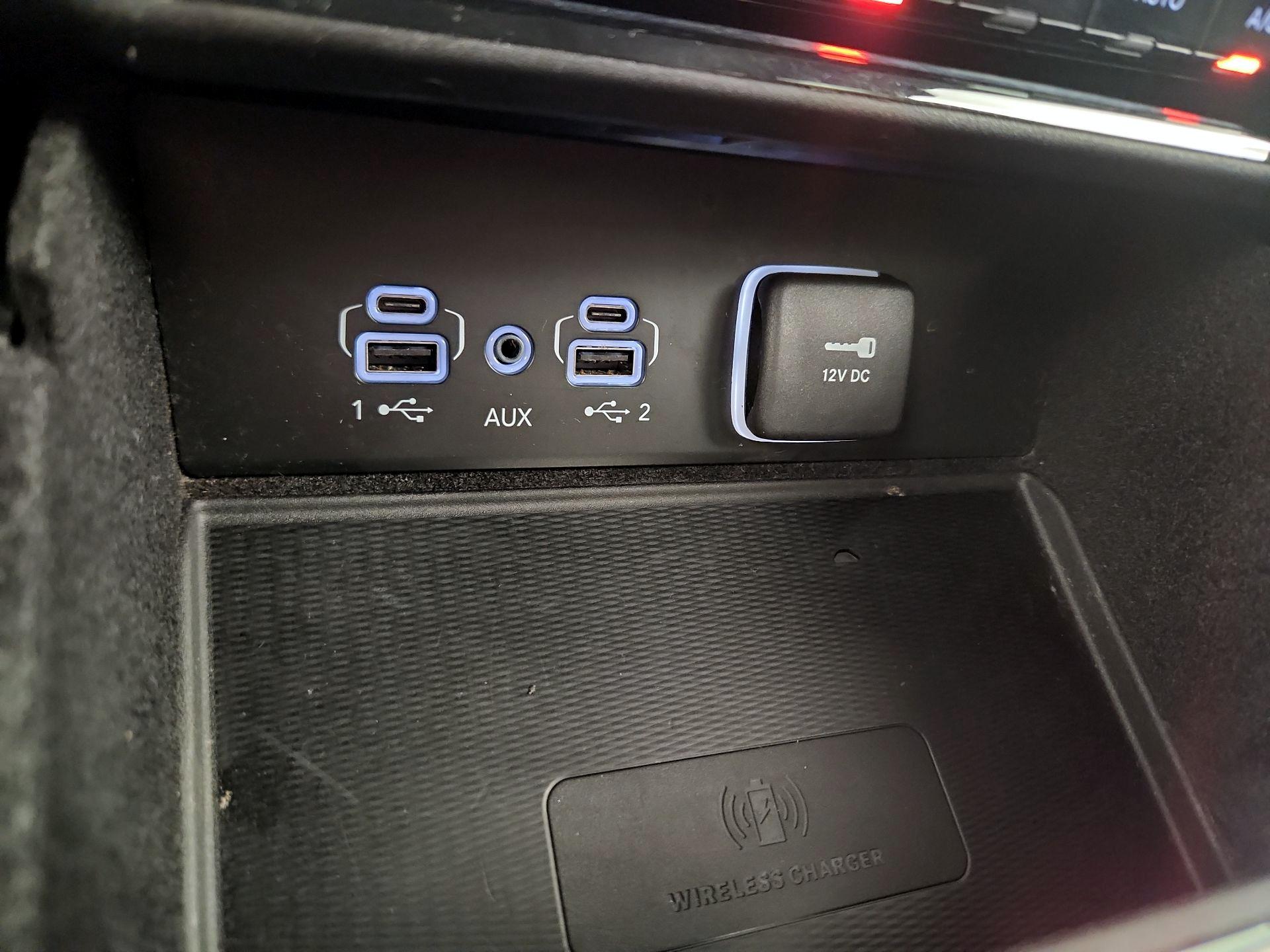 Thumbnail: 2022 Jeep Grand Cherokee - 16