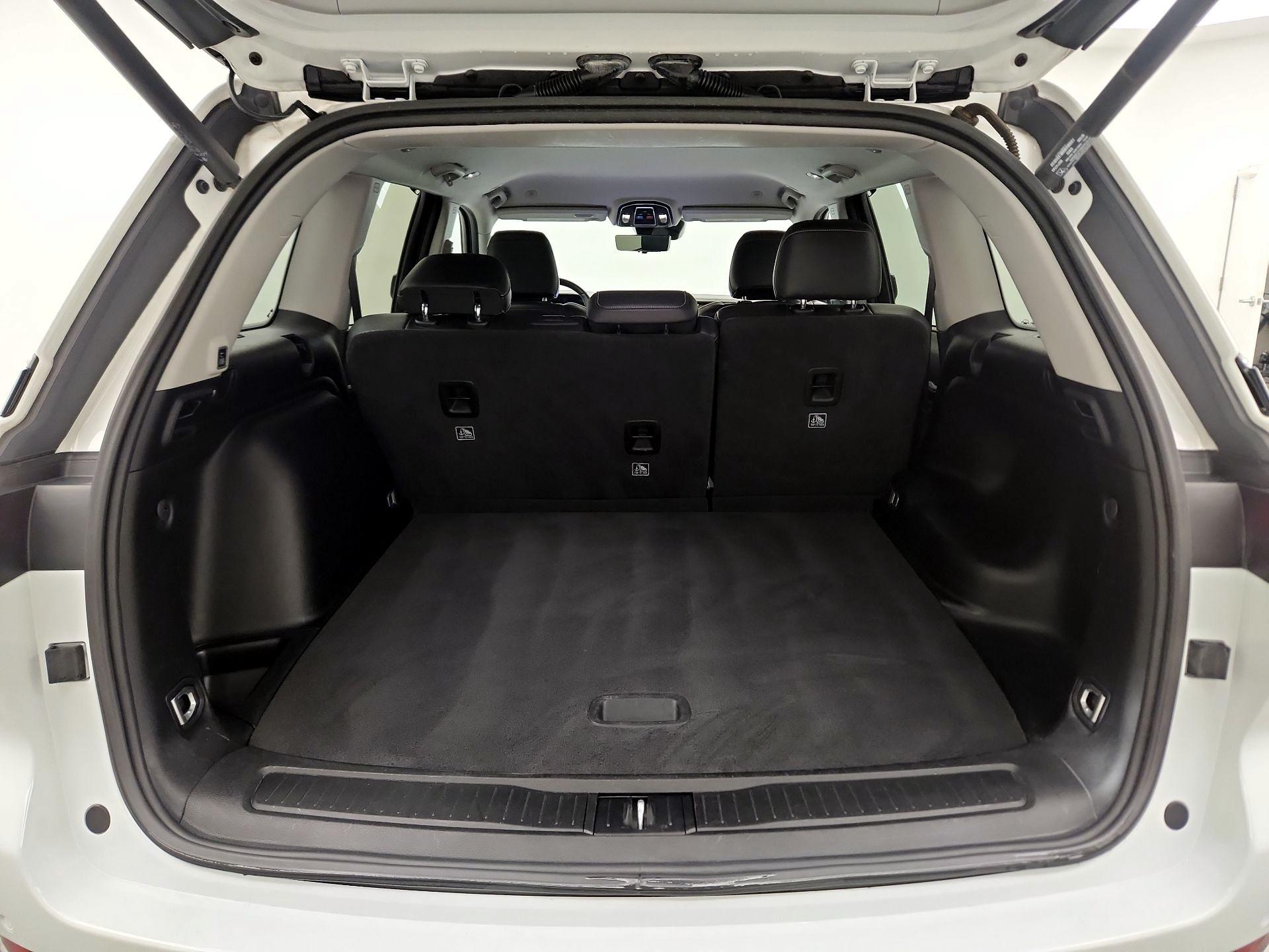 Thumbnail: 2022 Jeep Grand Cherokee - 18