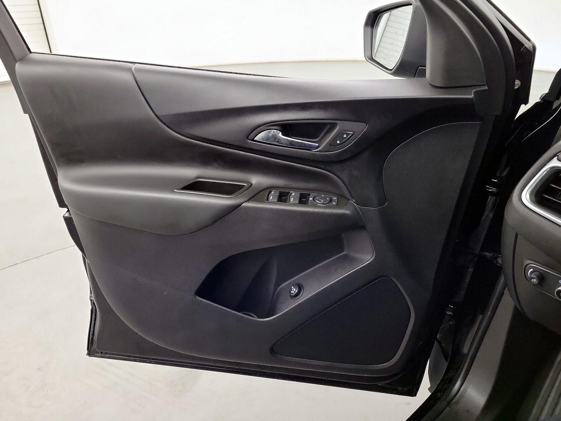 Thumbnail: 2023 Chevrolet Equinox - 12