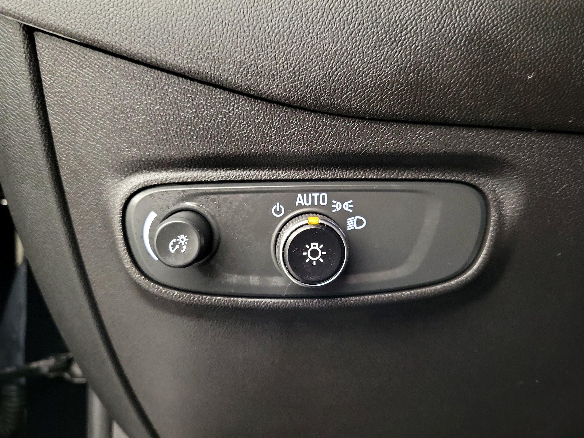 Thumbnail: 2023 Chevrolet Equinox - 13