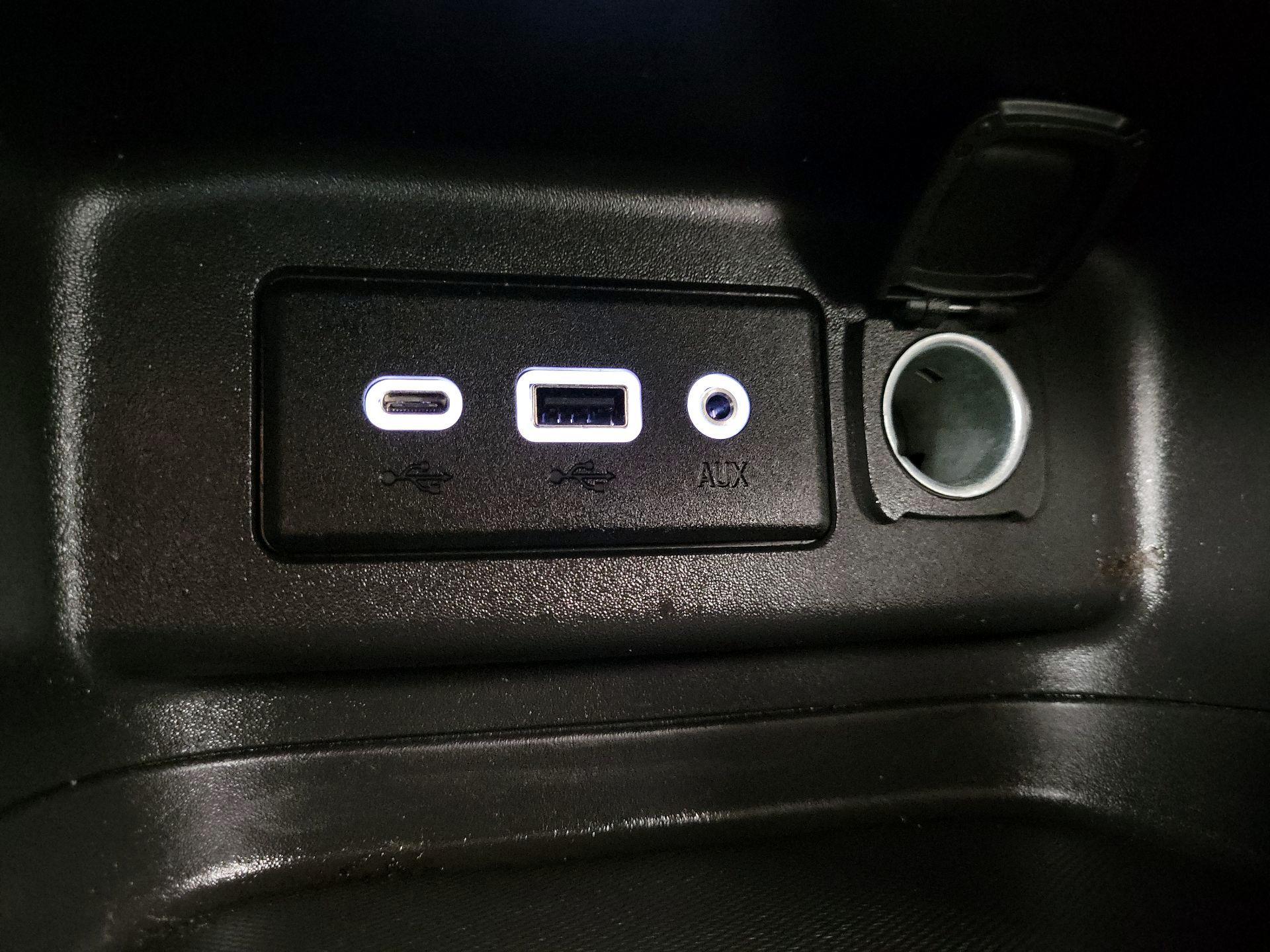 Thumbnail: 2023 Chevrolet Equinox - 18