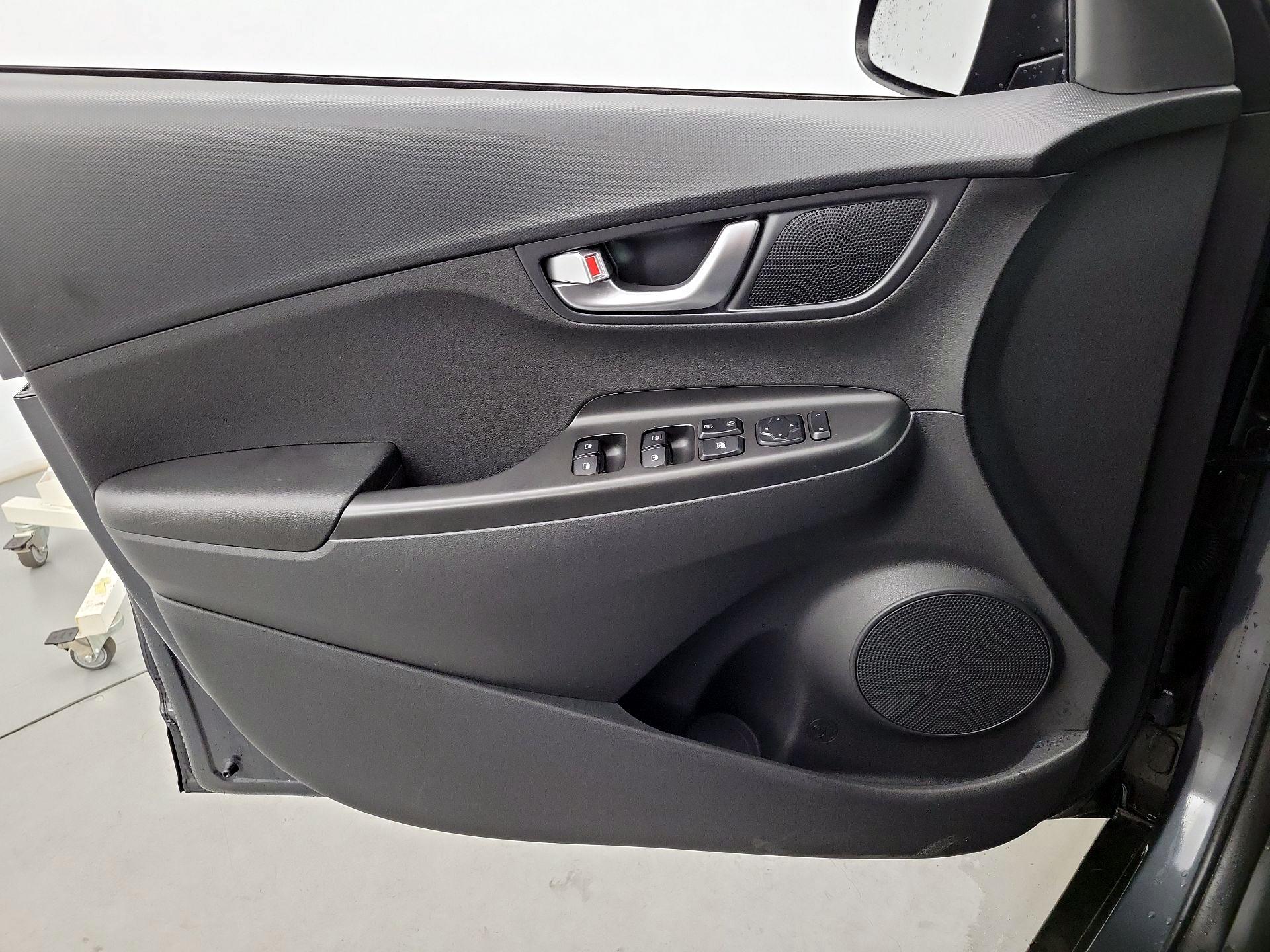 Thumbnail: 2023 Hyundai Kona - 12