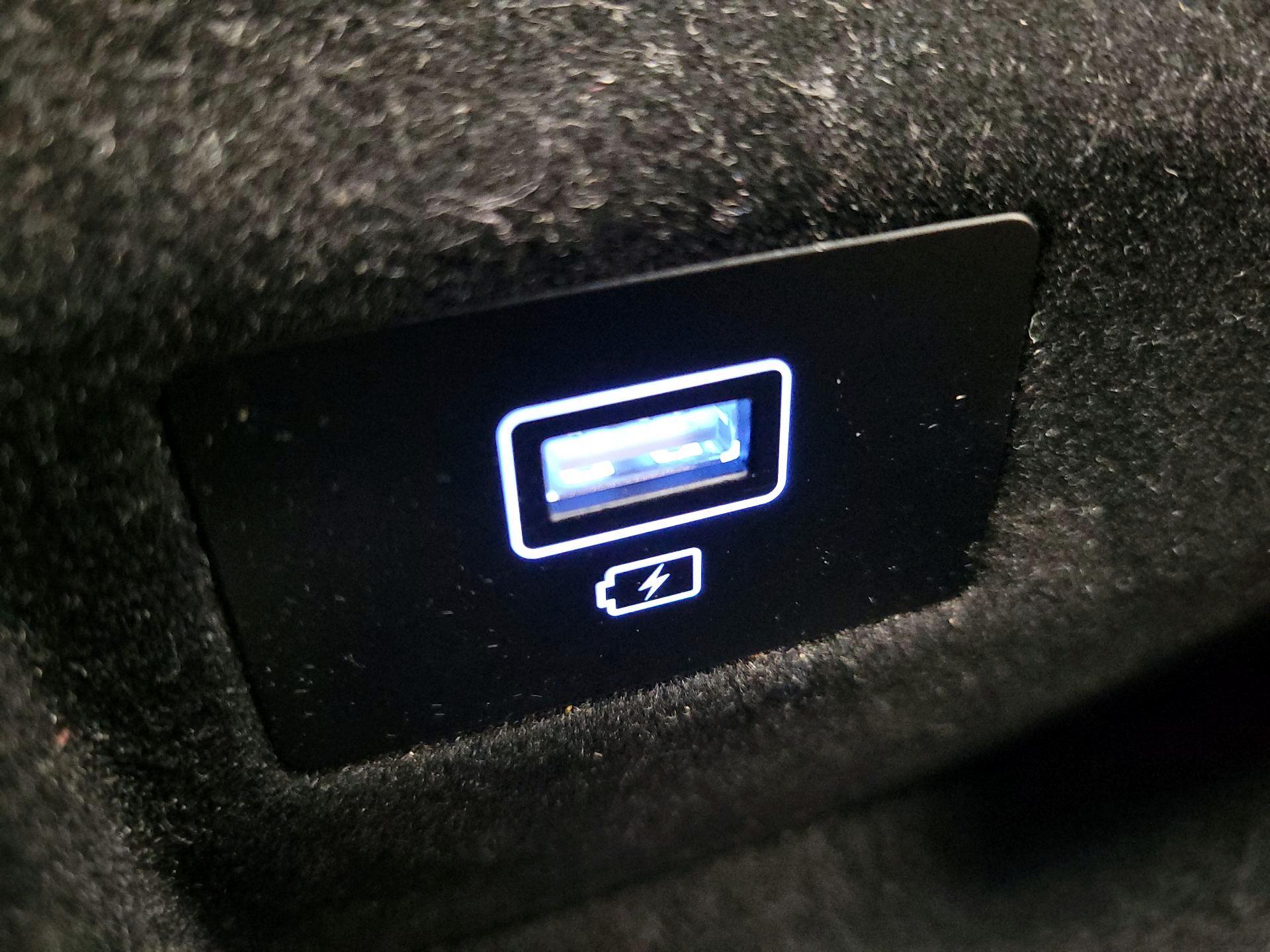 Thumbnail: 2023 Genesis G70 - 19