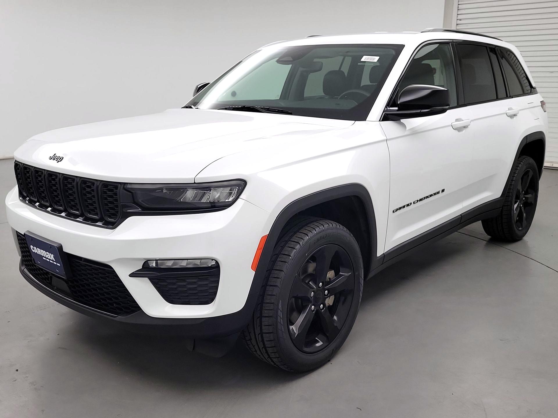 Thumbnail: 2023 Jeep Grand Cherokee - 3