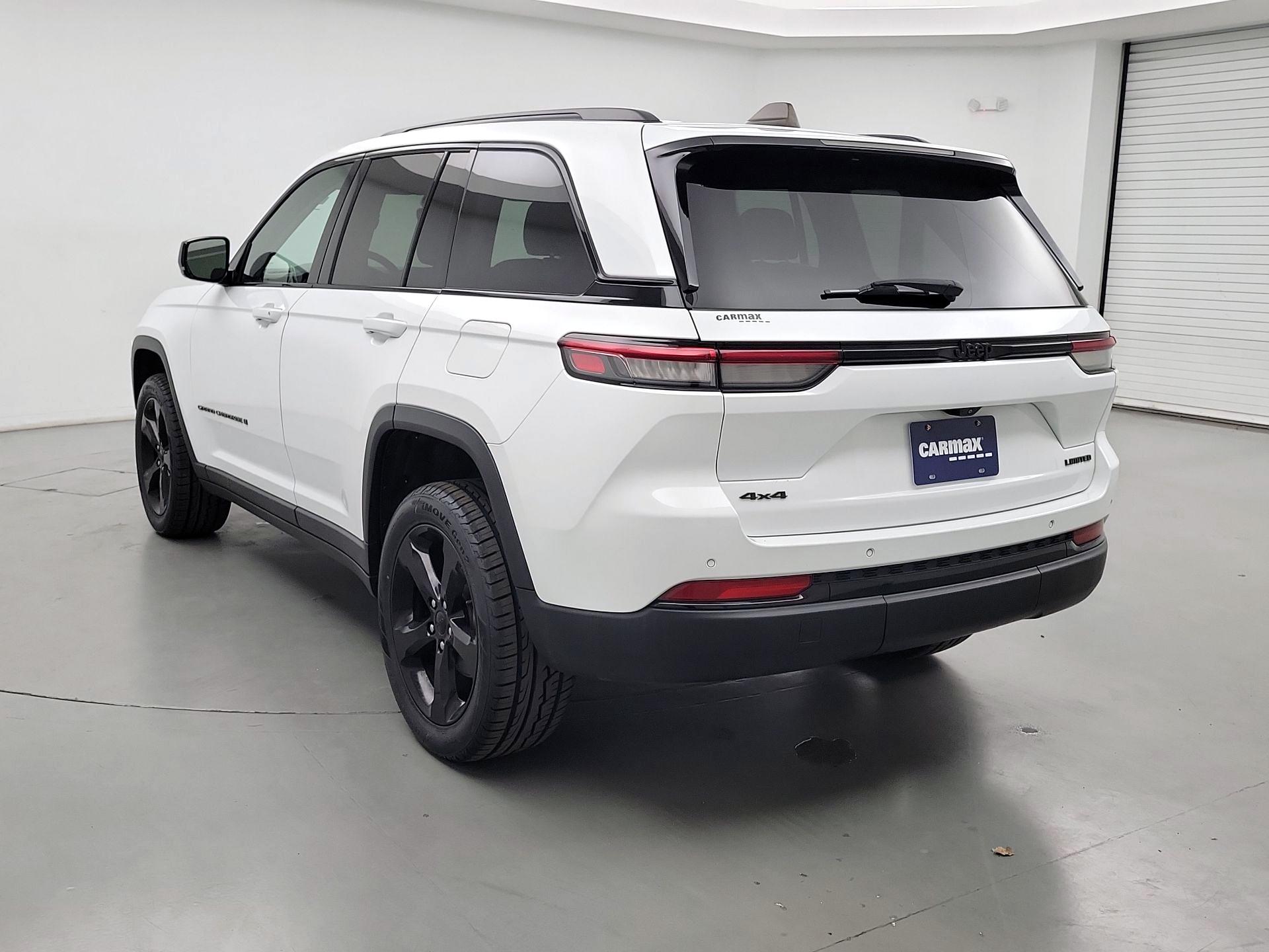 Thumbnail: 2023 Jeep Grand Cherokee - 7