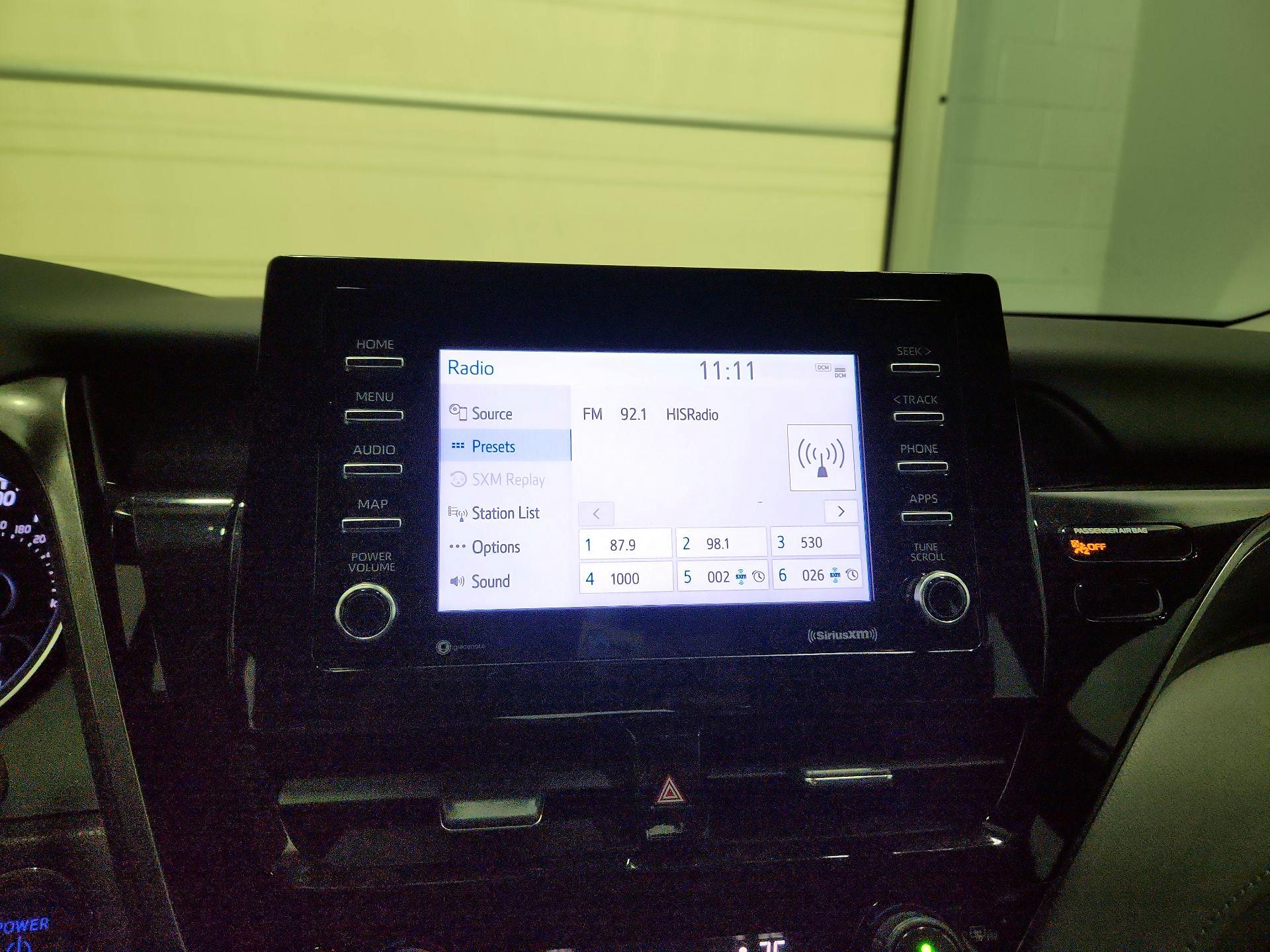 Thumbnail: 2021 Toyota Camry - 15