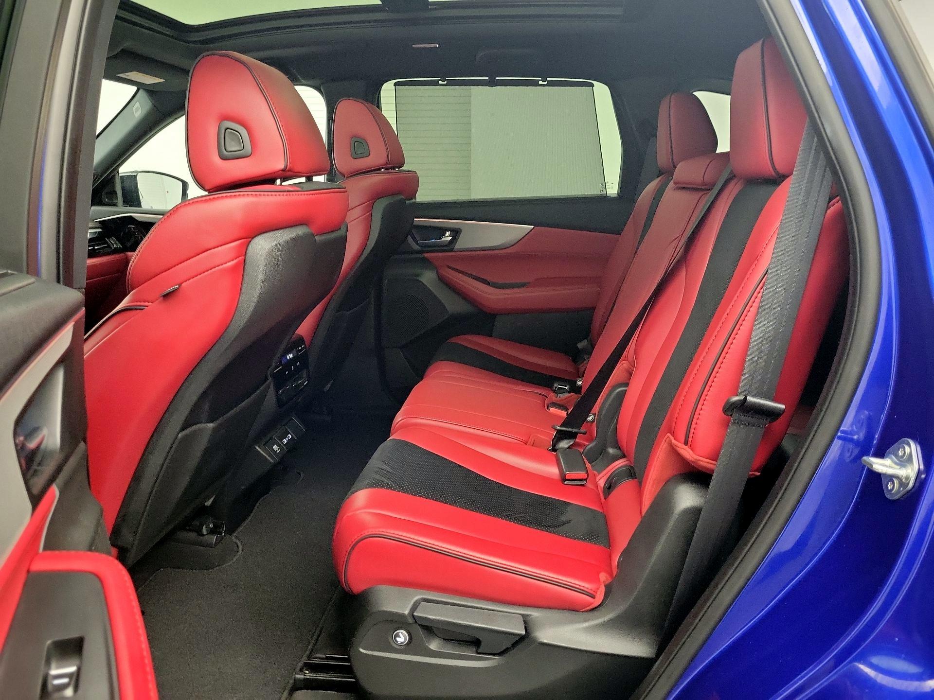 Thumbnail: 2022 Acura MDX - 19