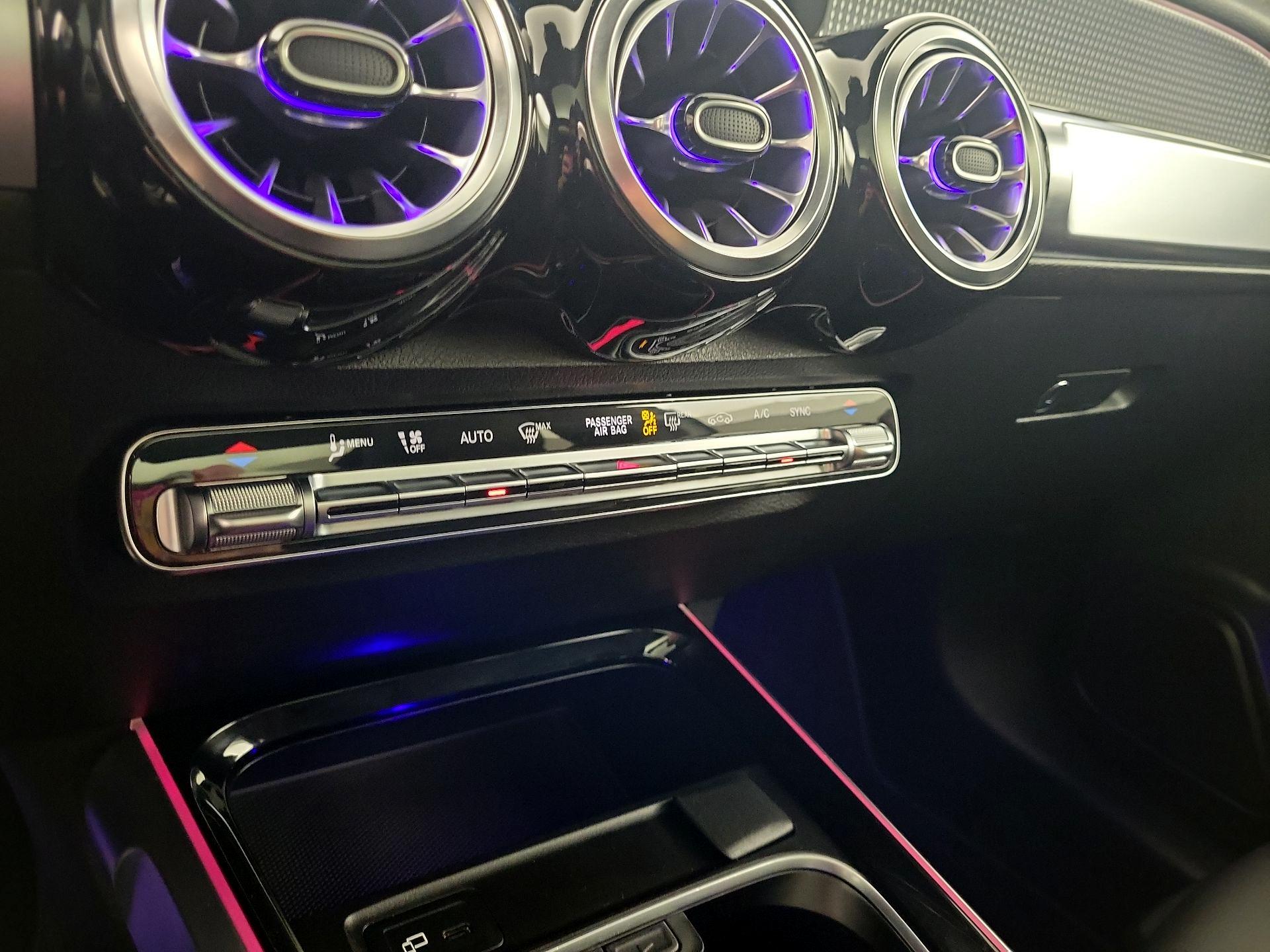 Thumbnail: 2022 Mercedes-Benz GLB - 15