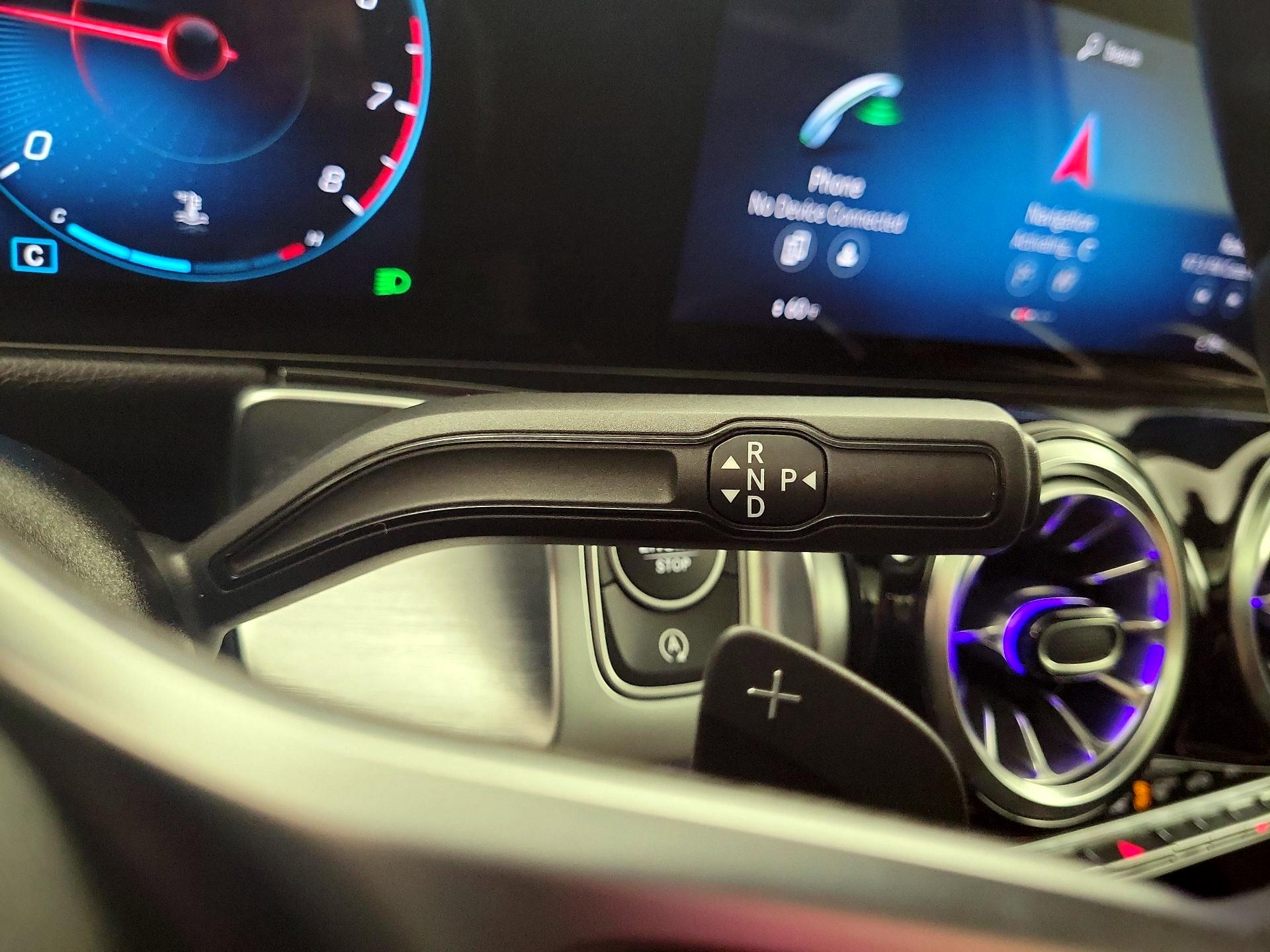 Thumbnail: 2022 Mercedes-Benz GLB - 16