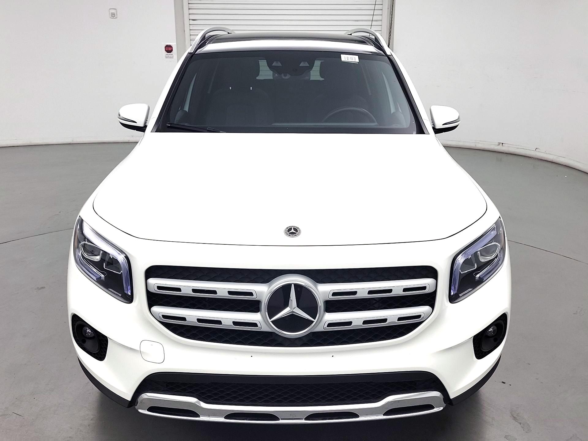 Thumbnail: 2022 Mercedes-Benz GLB - 2