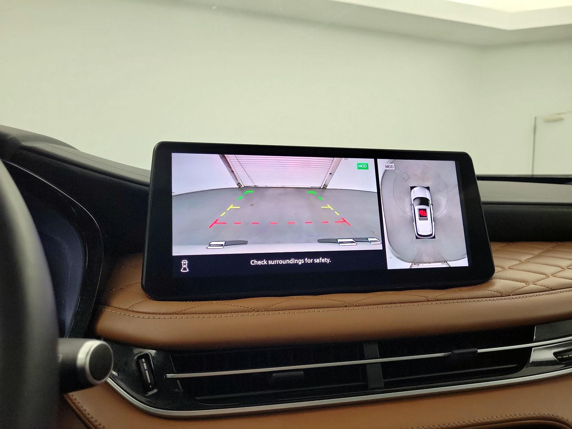 Thumbnail: 2023 INFINITI QX60 - 13