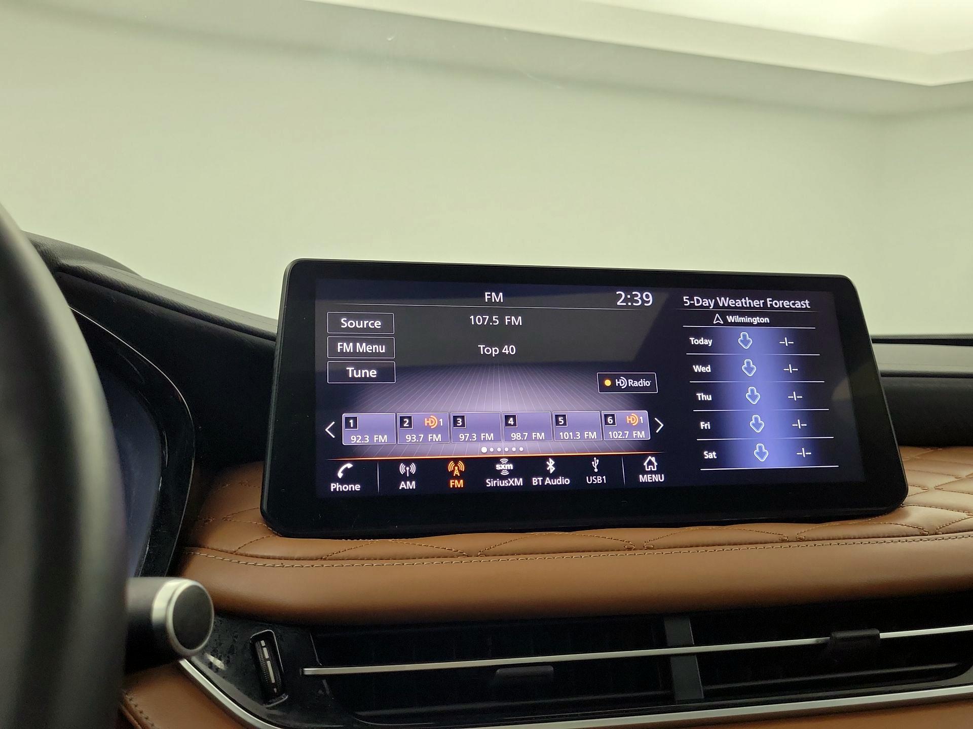 Thumbnail: 2023 INFINITI QX60 - 14