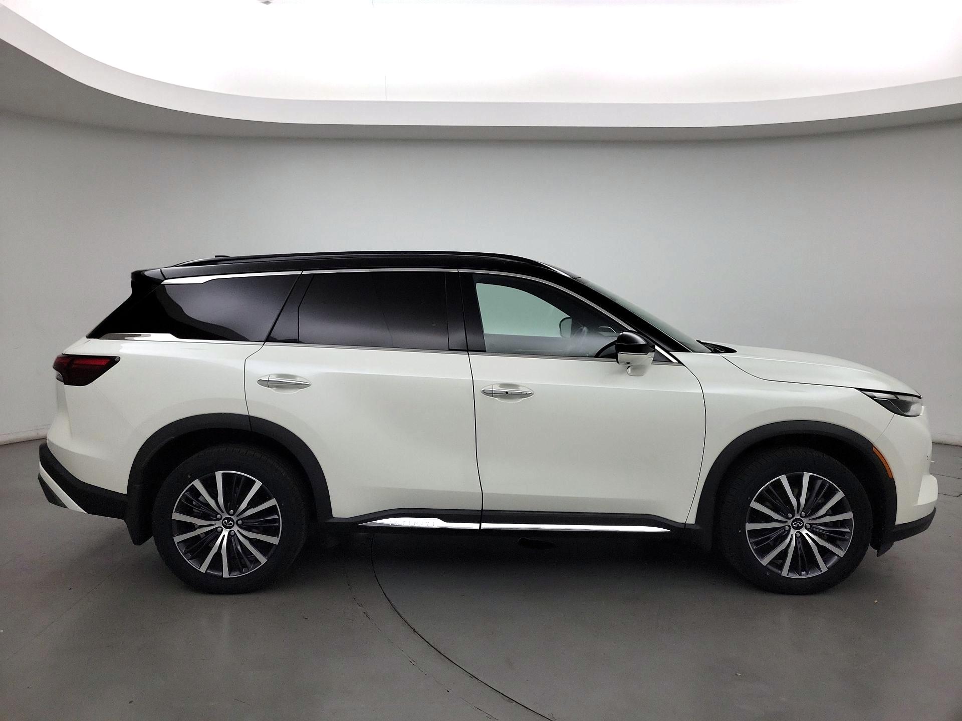 Thumbnail: 2023 INFINITI QX60 - 4